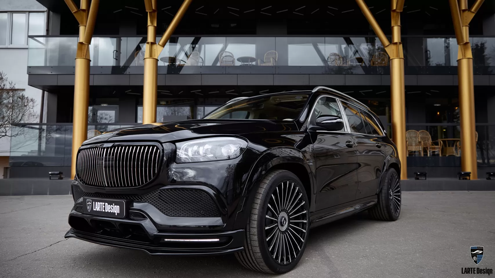 Maybach GLS 600 with Larte Design installed body kit parts laid out