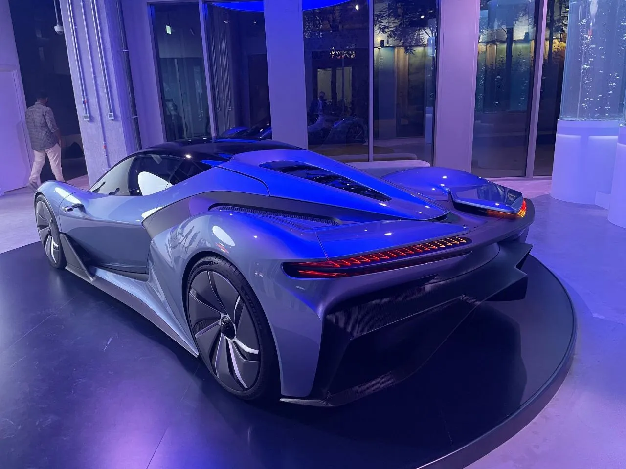 The hydrogen hypercar MH2 from Brano Mauks was presented at the Dubai Expo 2020.