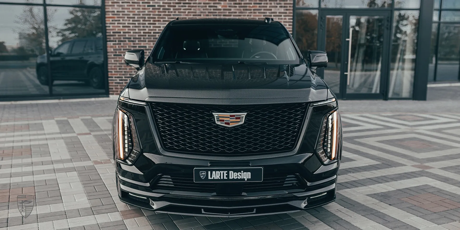Cadillac Escalade 600 — handcrafted customization and prestige-level design upgrade