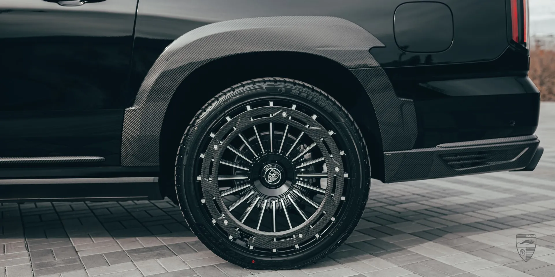 Cadillac Escalade 600 — collector’s edition SUV with limousine-grade rear styling