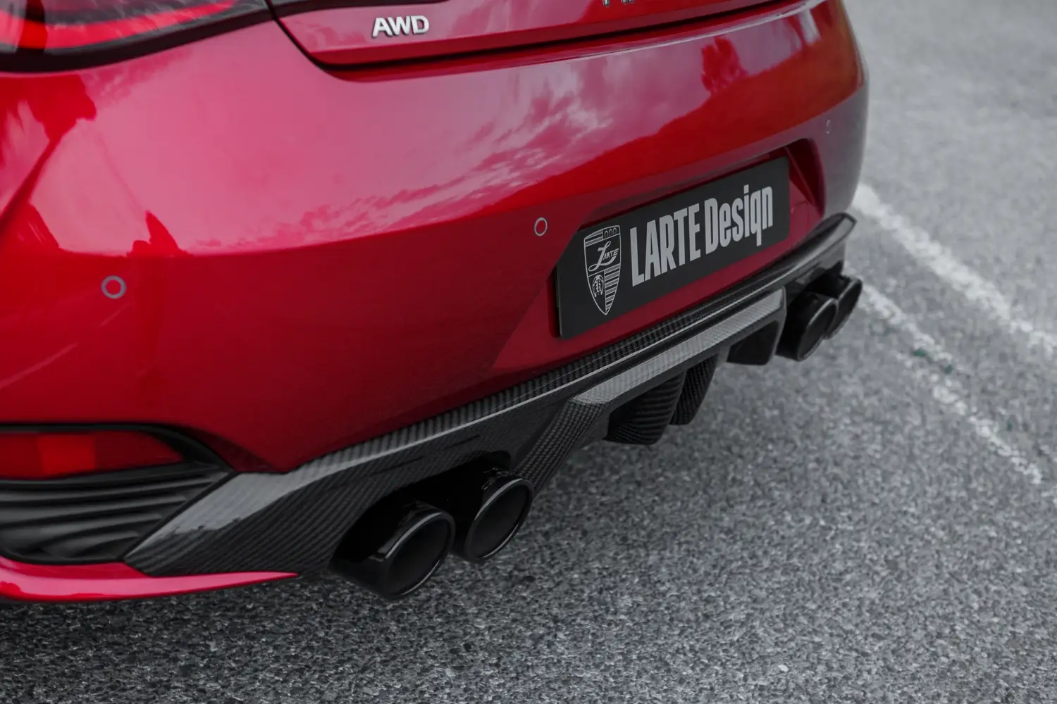 Order new glossy black exhaust tips for INFINITI Q60 Sport Red