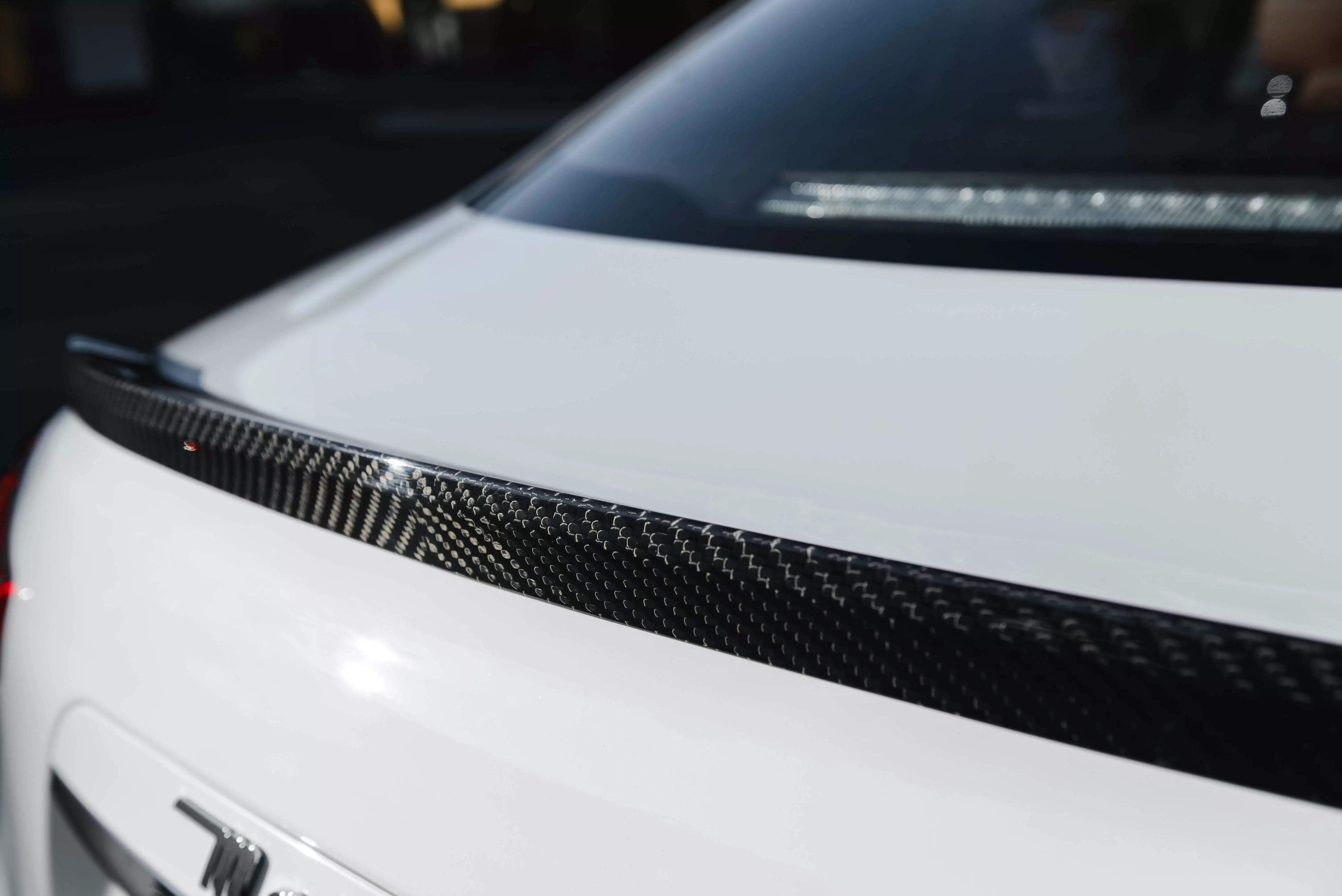 Buy Custom carbon fiber body kit for Maserati Ghibli Modena 4dr White Exterior