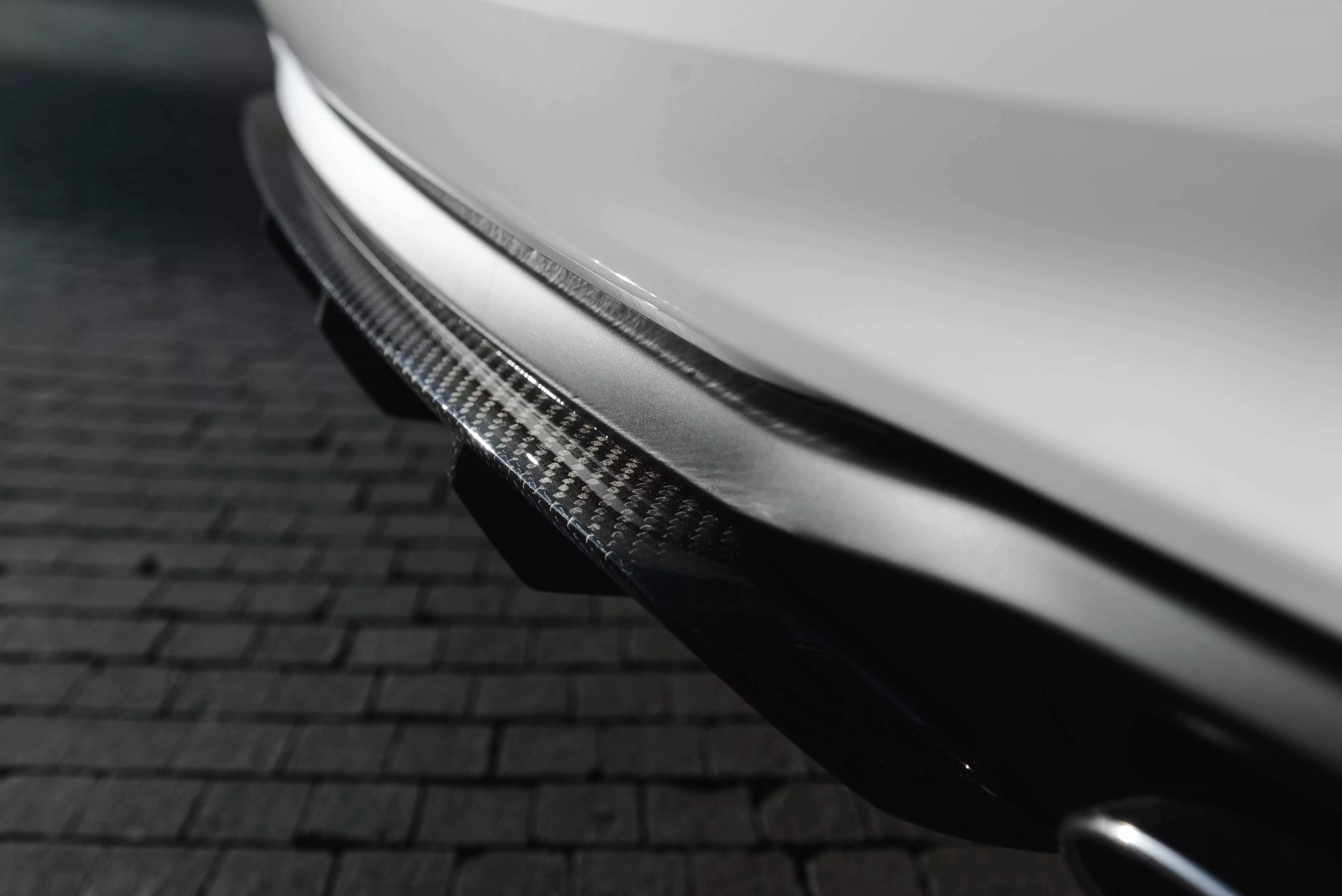 Package aerodynamic Addon diffuser for Maserati Ghibli Modena 4dr White Exterior