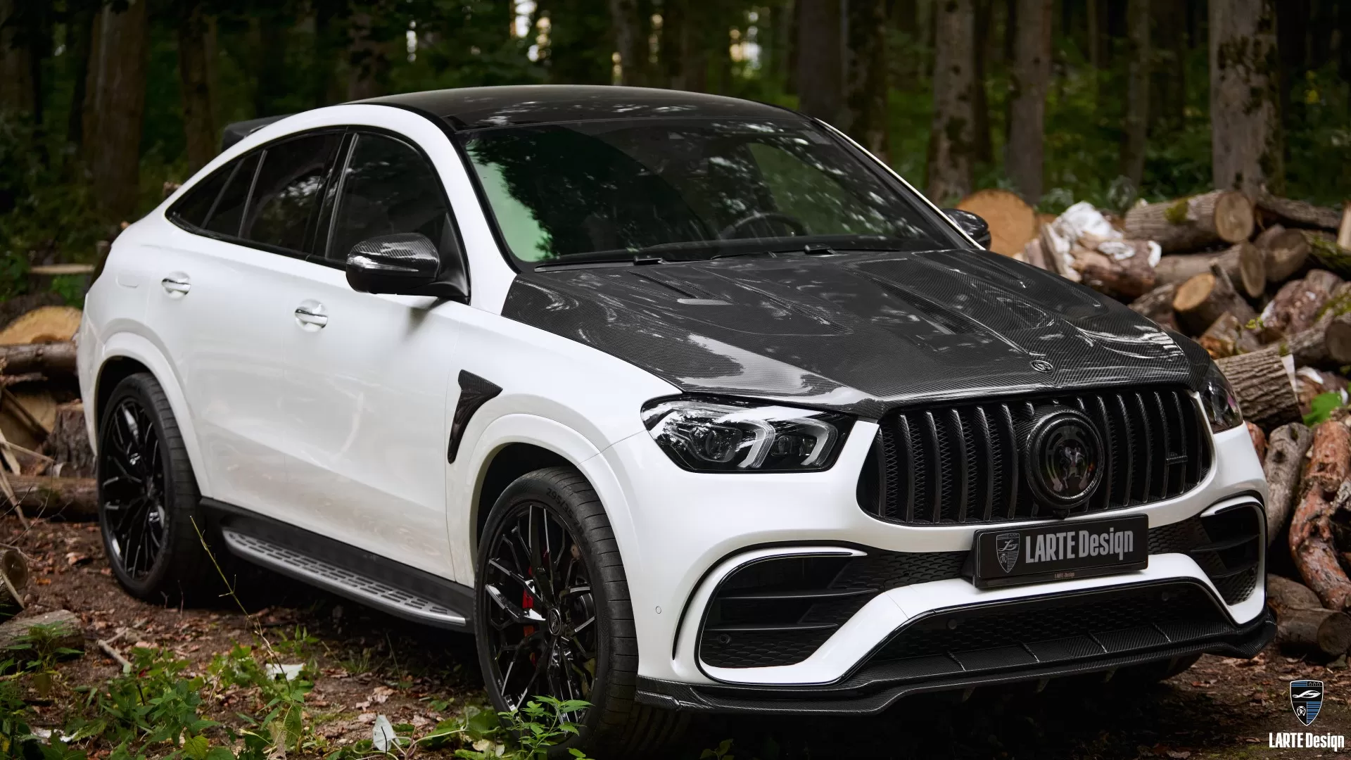 Mercedes CLE Coupe with a full body kit made from carbon fiber, highlighting a top-quality finish.