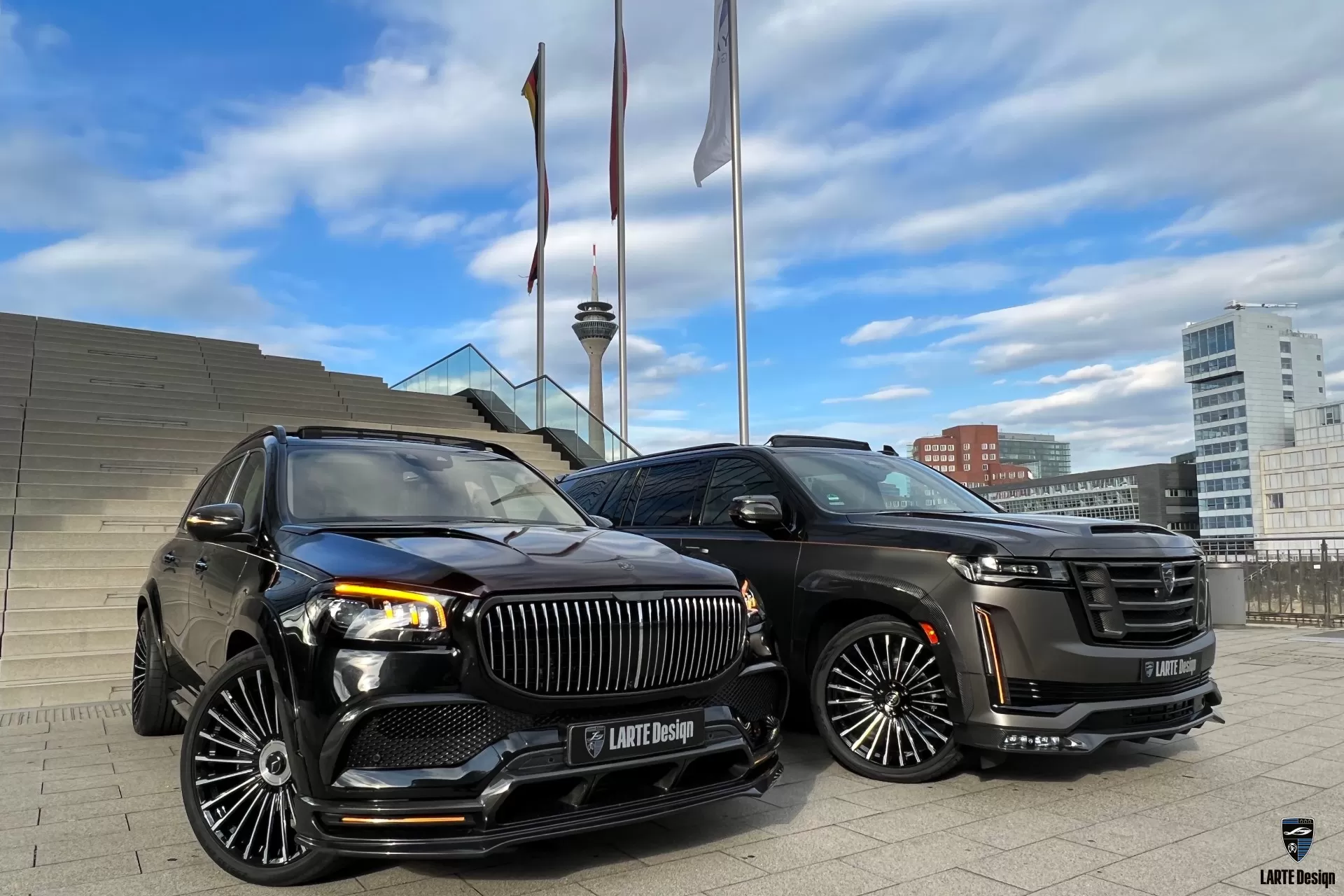 Mercedes GLS and Escalade featuring carbon fiber body kit materials, showing the best material