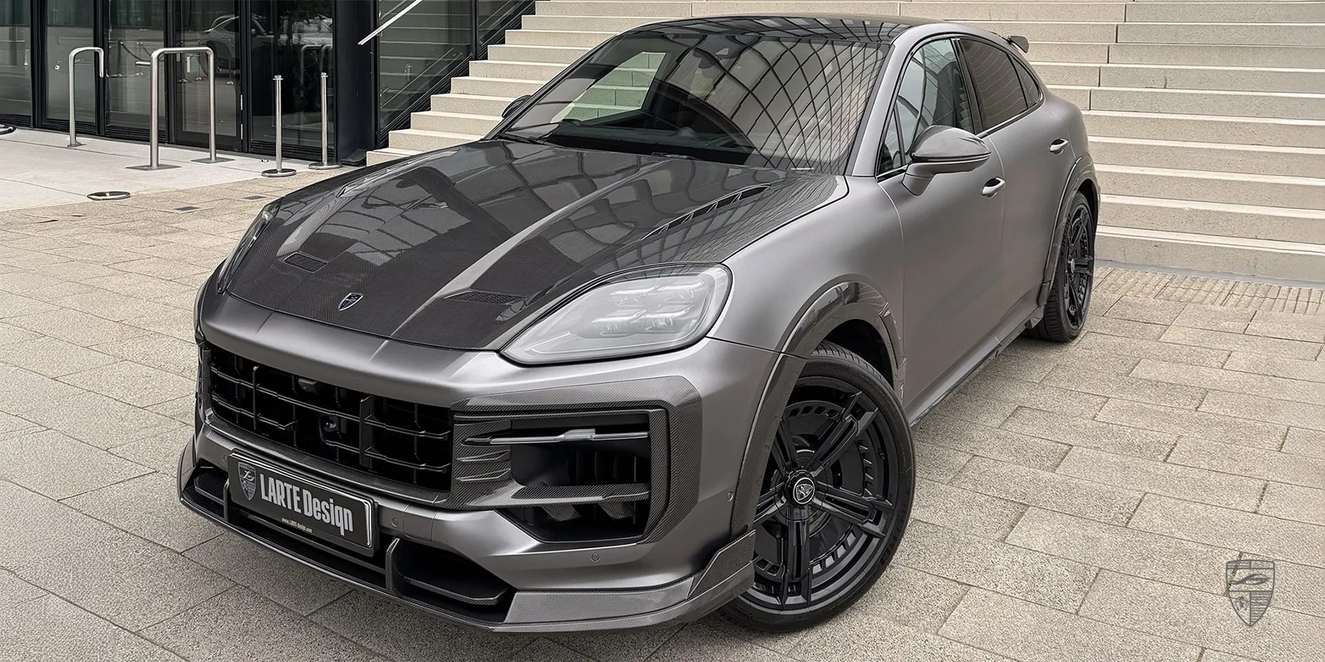 Porsche Cayenne with prepreg carbon upgrade — facelift model