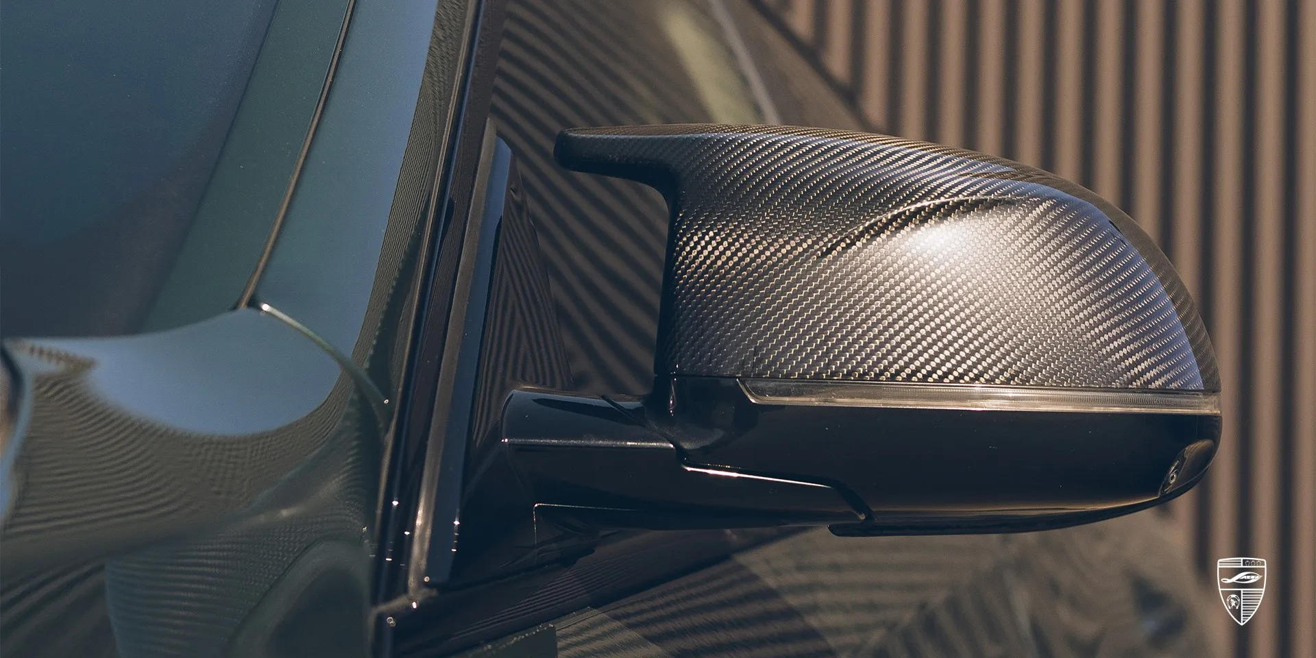 Carbon fiber upgrades on BMW X6M performance SUV