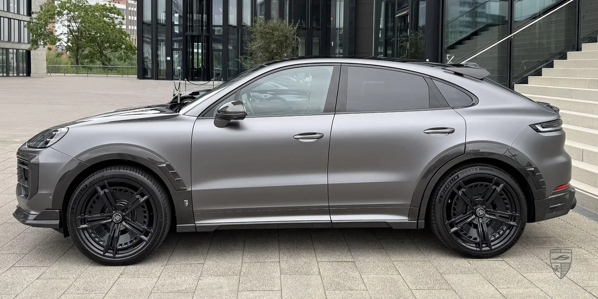 Porsche Cayenne facelift featuring prepreg carbon elements