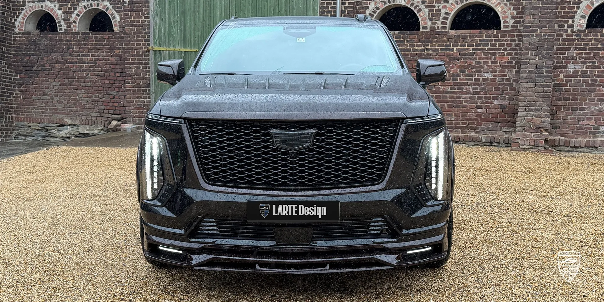 Pre‑preg‑Carbon‑Kit für den Cadillac Escalade: hohe Festigkeit, Glanz und glatte Oberflächen