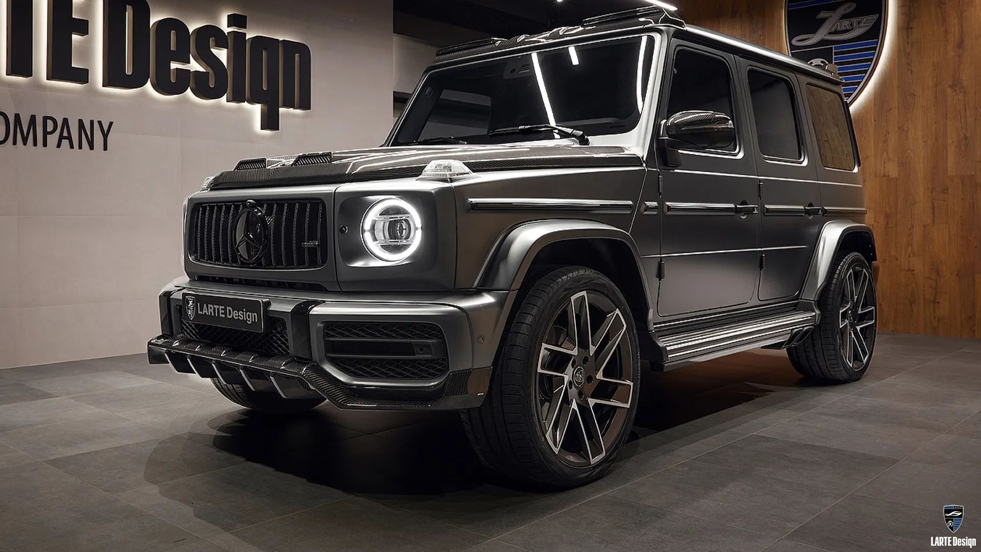 Mercedes-Benz G-Class (W463) upgrade with limited edition tuning kit from Larte Design.