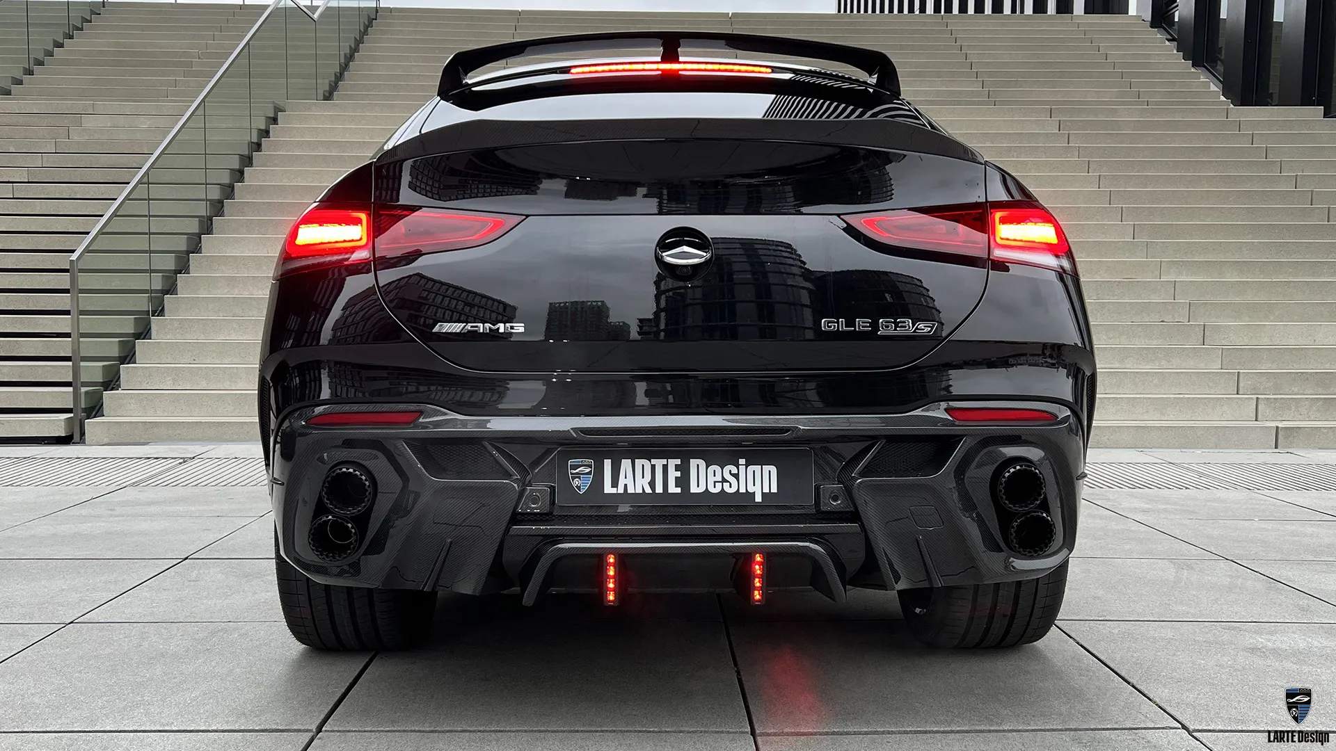 Unique style of GLE Coupe 53 AMG after upgrading with premium tuning by Larte Design.