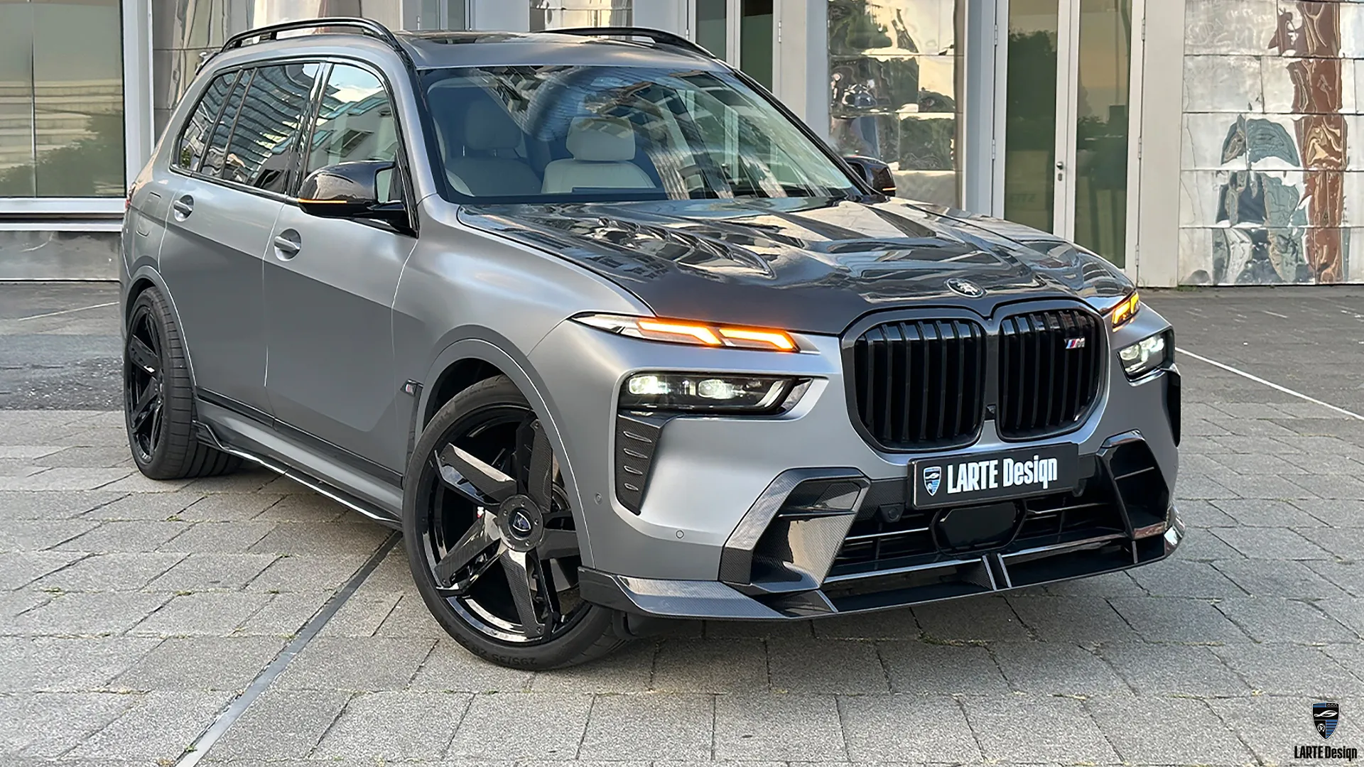 BMW X7 G07 tuning: luxurious style for the best vehicles from Larte Design.