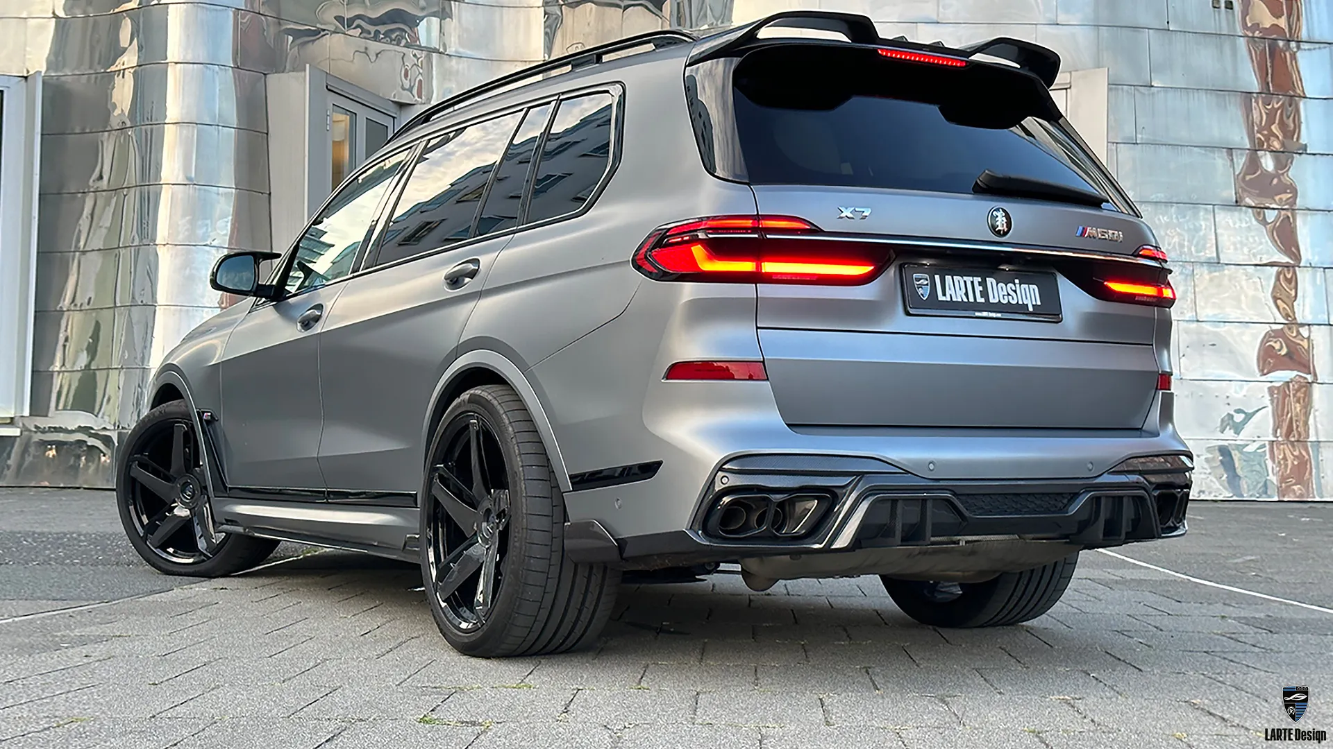 BMW X7 G07 upgrade with premium kit from Larte Design.