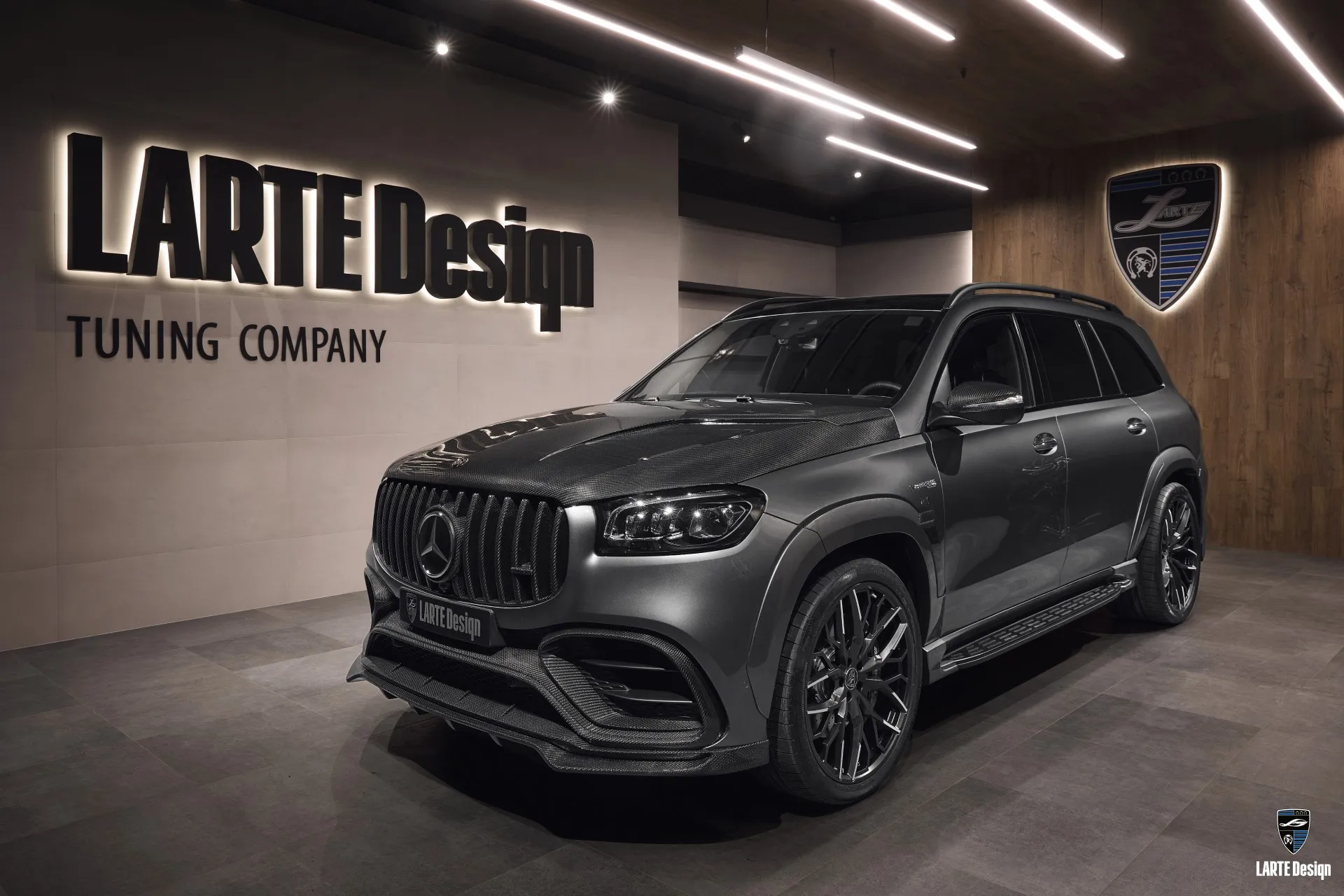 Mercedes GLS 63 with a custom facelift from a leading tuning studio - LARTE Design