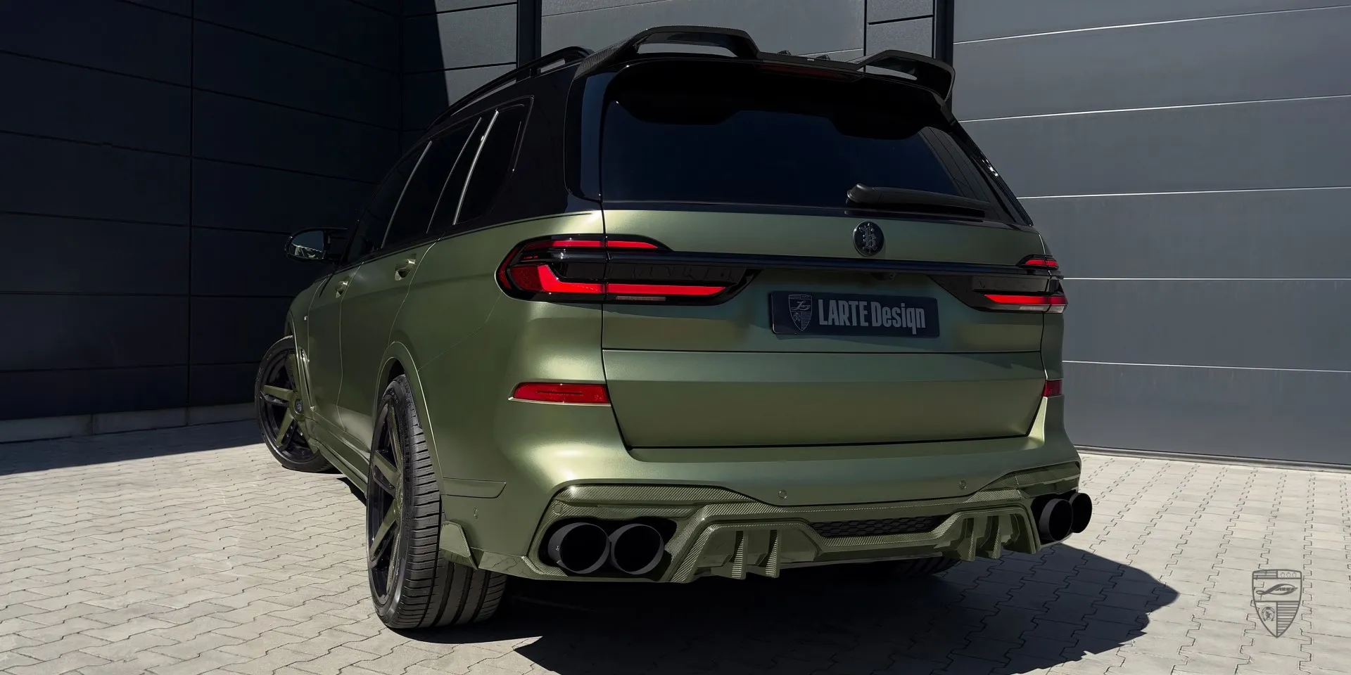 BMW X7 exterior upgrade featuring front bumper, side skirts, and diffuser