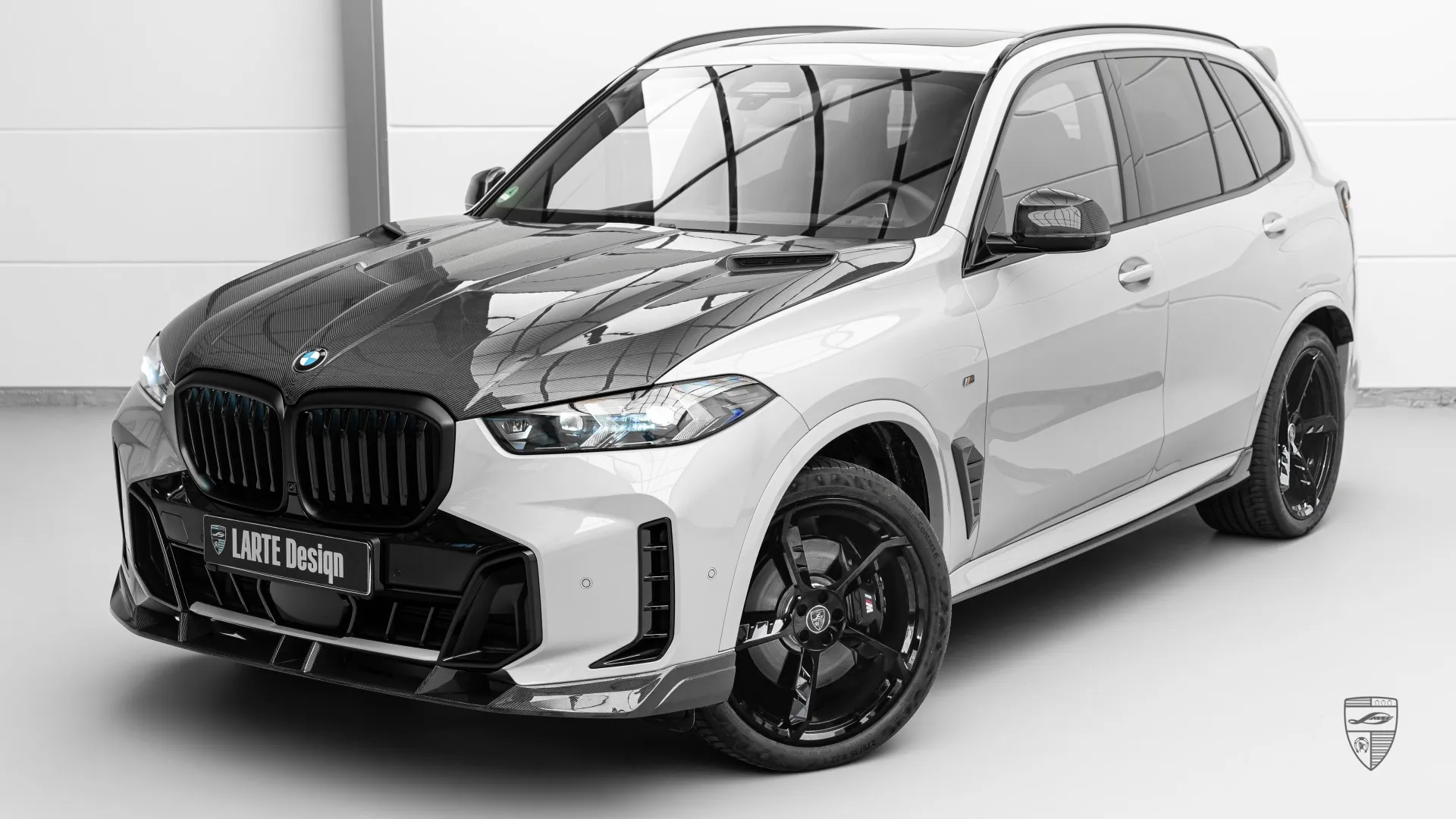 2024 BMW X5 mit Bodykit Upgrades und dynamischem Luxus SUV Styling