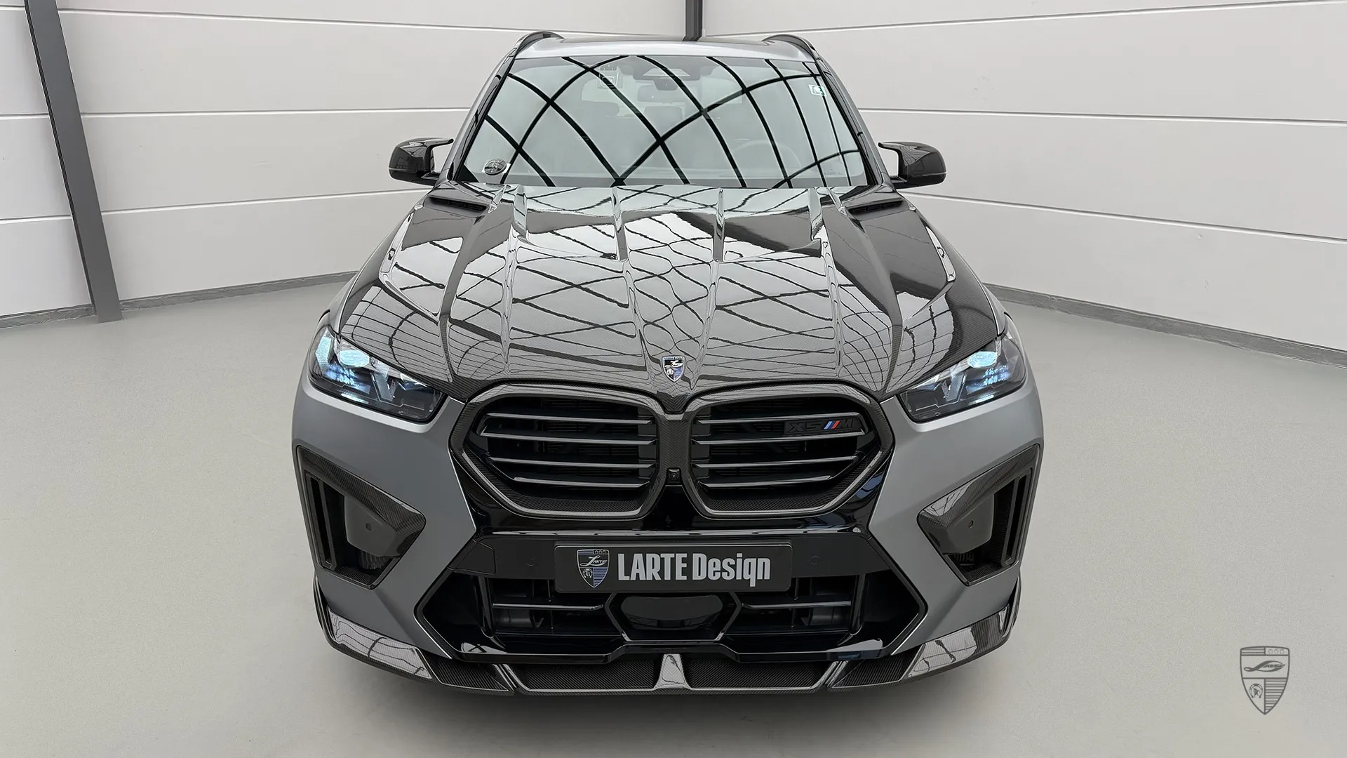 Luxus‑SUV neu interpretiert: BMW X5M Competition F95 2026 in Frozen Grey mit sportlichem Styling‑Kit