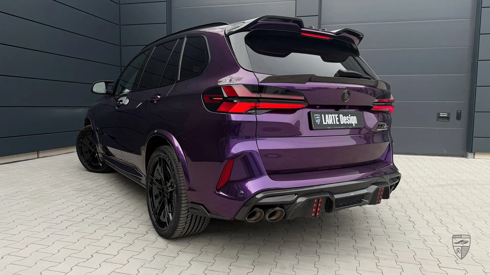 X5M F95 LCI exterior upgrades with performance styling and luxury SUV appearance