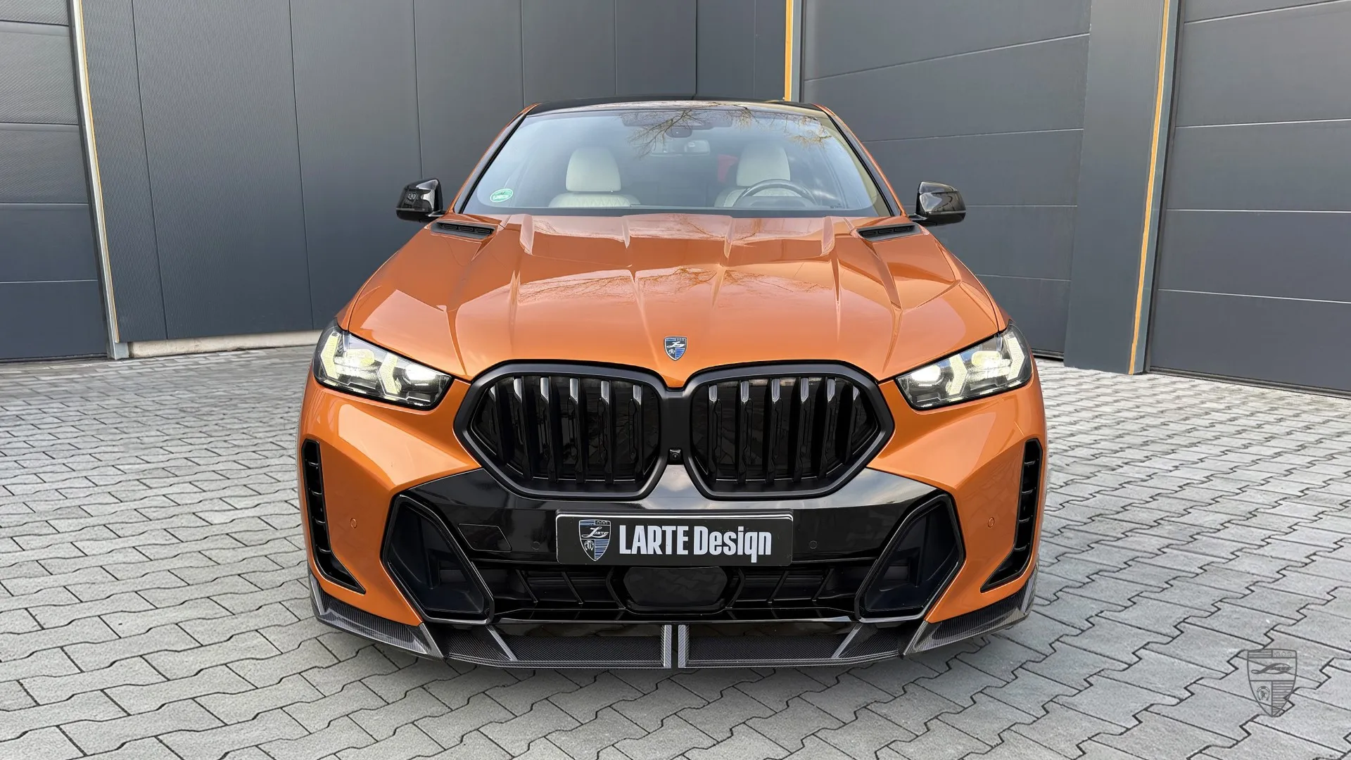 2024 BMW X6 Facelift featuring updated front fascia and grille design