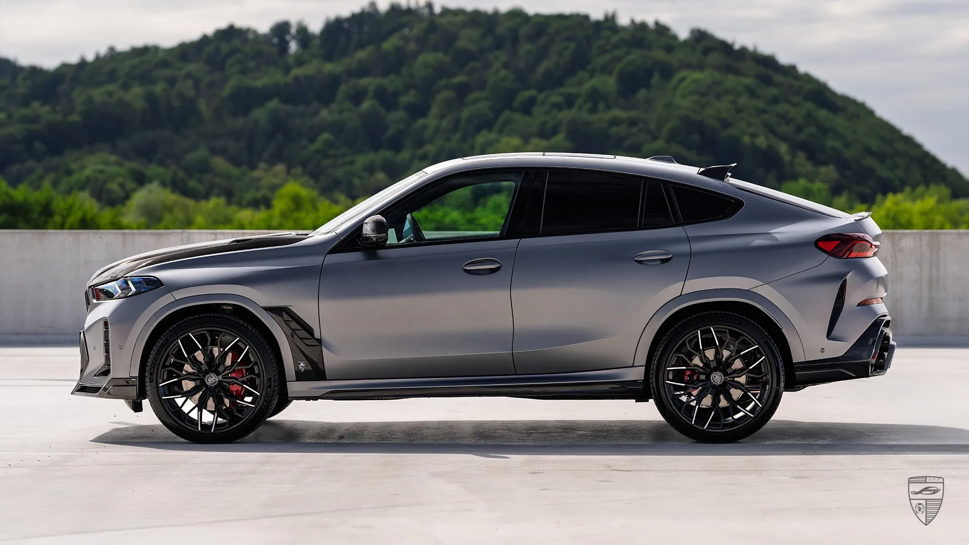 BMW X6 G06 Facelift – One-of-a-Kind Frozen Grey Build 2026 BMW X6 G06 Facelift LCI in Frozen Grey — one-of-a-kind build with premium restyling