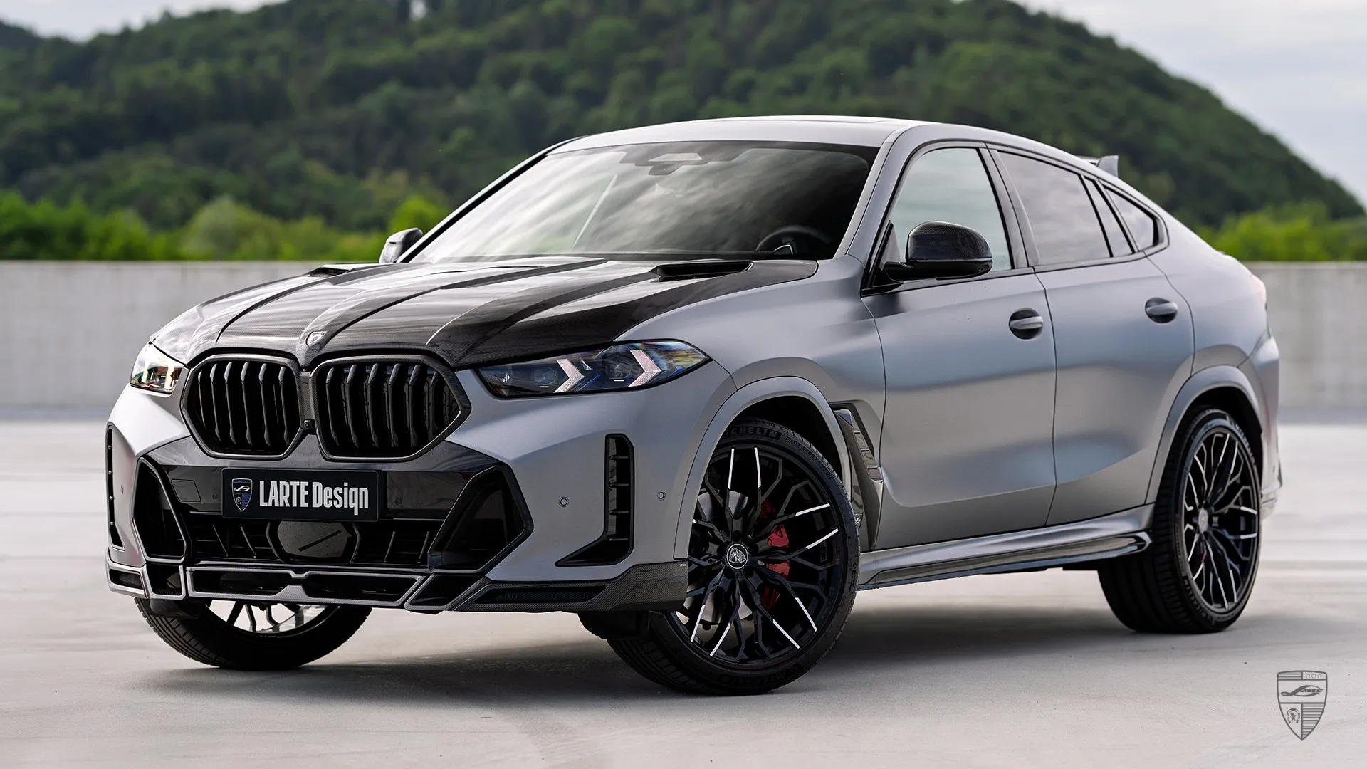 X6 G06 Facelift – Frozen Grey Show Car Appearance Frozen Grey X6 G06 LCI — luxury SUV with exclusive design and show car-level appearance package