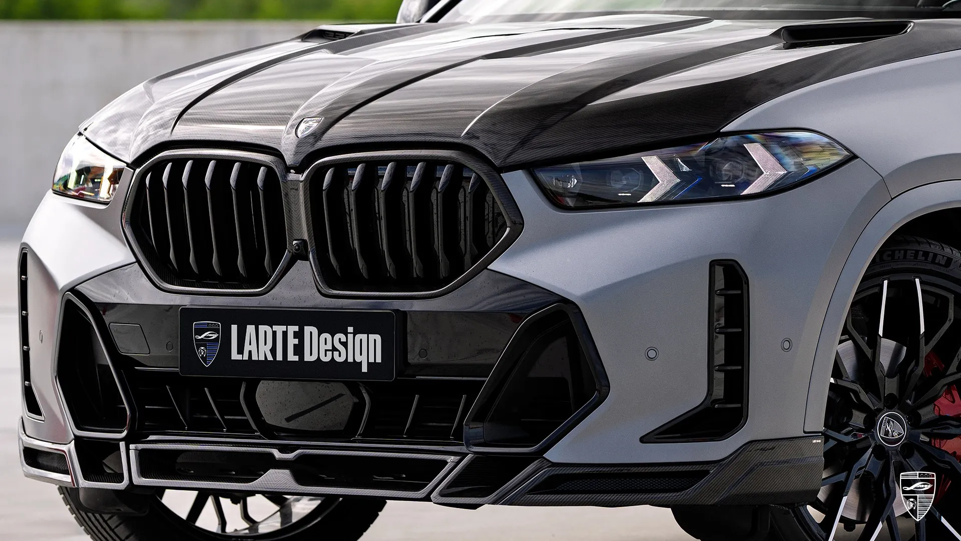 Frozen Grey BMW X6 – Celebrity-Level SUV Restyling 2026 BMW X6 G06 LCI in Frozen Grey — celebrity-level styling and upscale sporty appearance upgrade