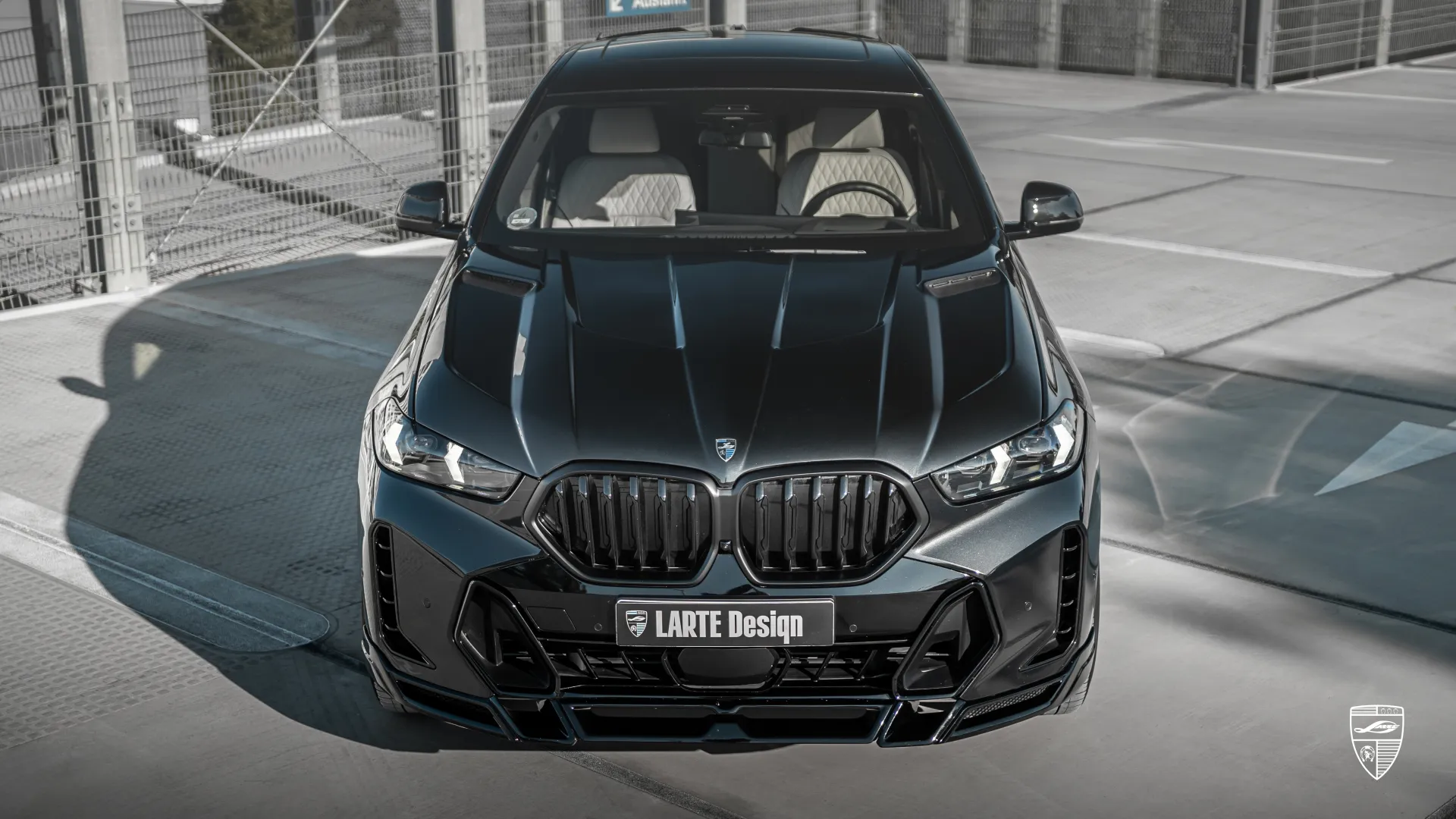 BMW X6 G06 LCI — Obsidian Black SUV from Düsseldorf with sporty styling and road-dominating presence