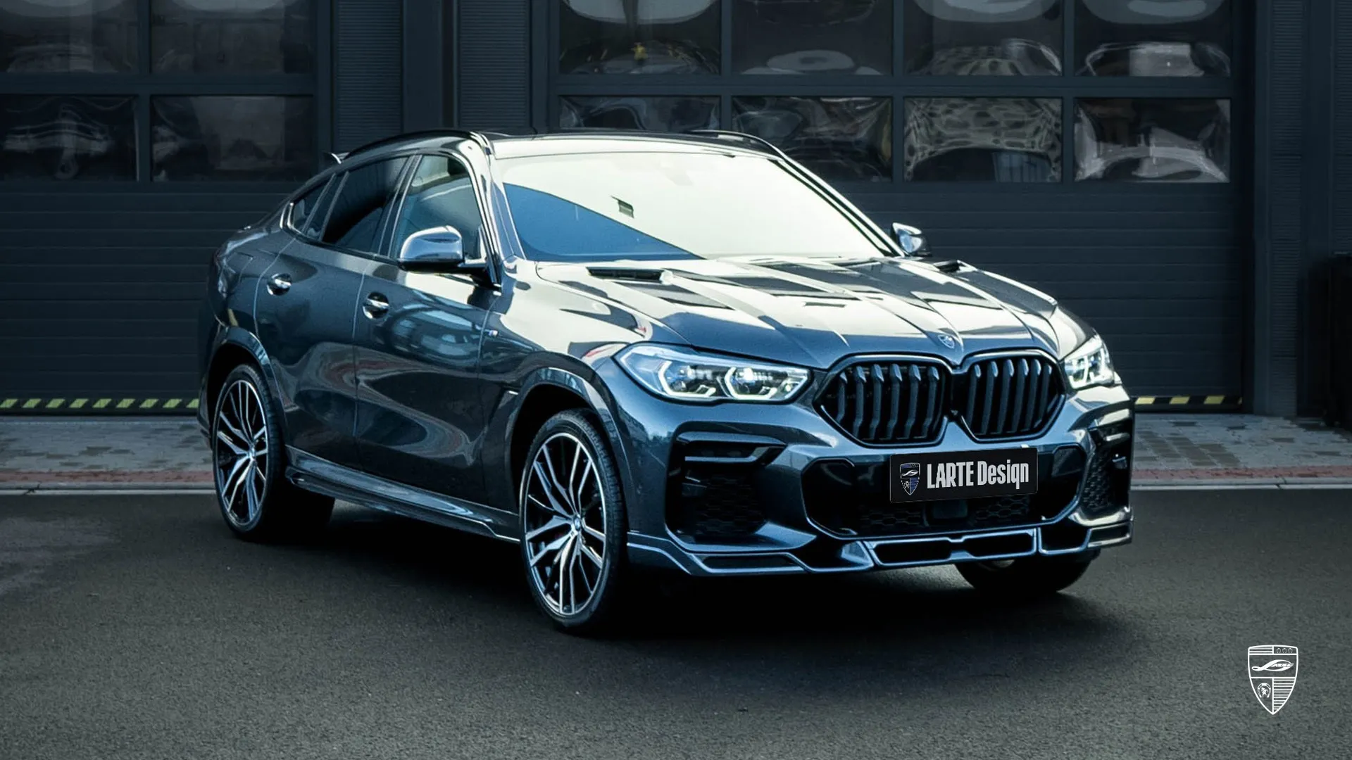 Frozen Grey BMW X6 G06 M50i — custom SUV with facelift styling and aggressive appearance package