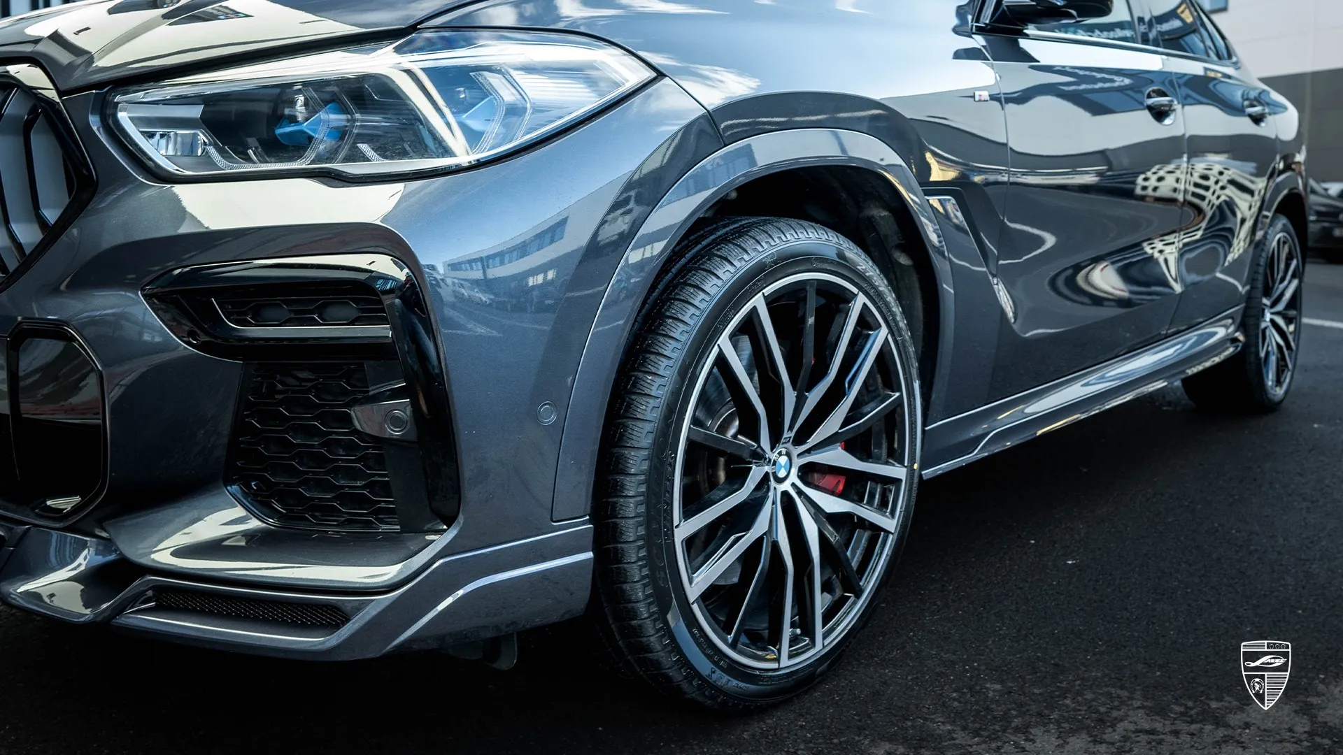 Custom BMW X6 M50i from Prague — Frozen Grey luxury SUV with bold visuals and tuning transformation