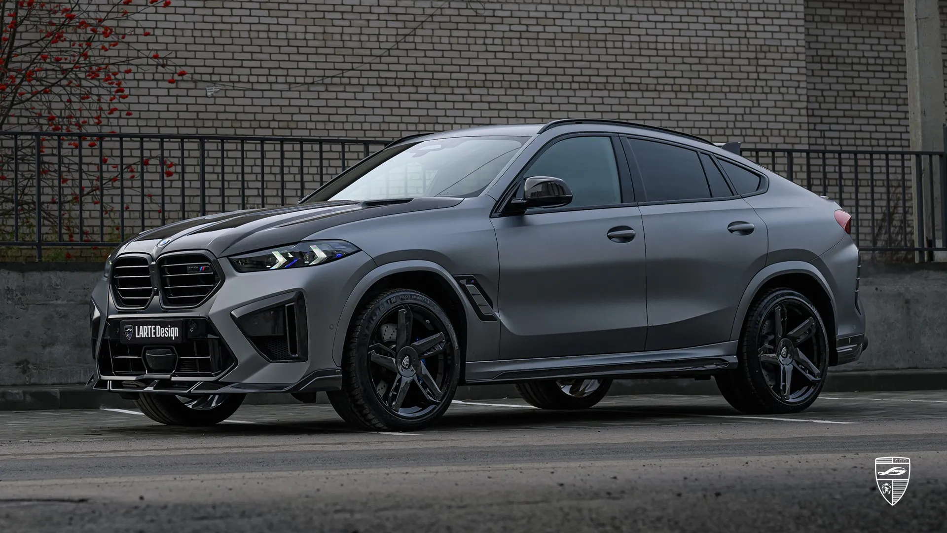 Frozen Grey BMW X6M Competition F96 LCI — custom M Power SUV with carbon hood and upgrade