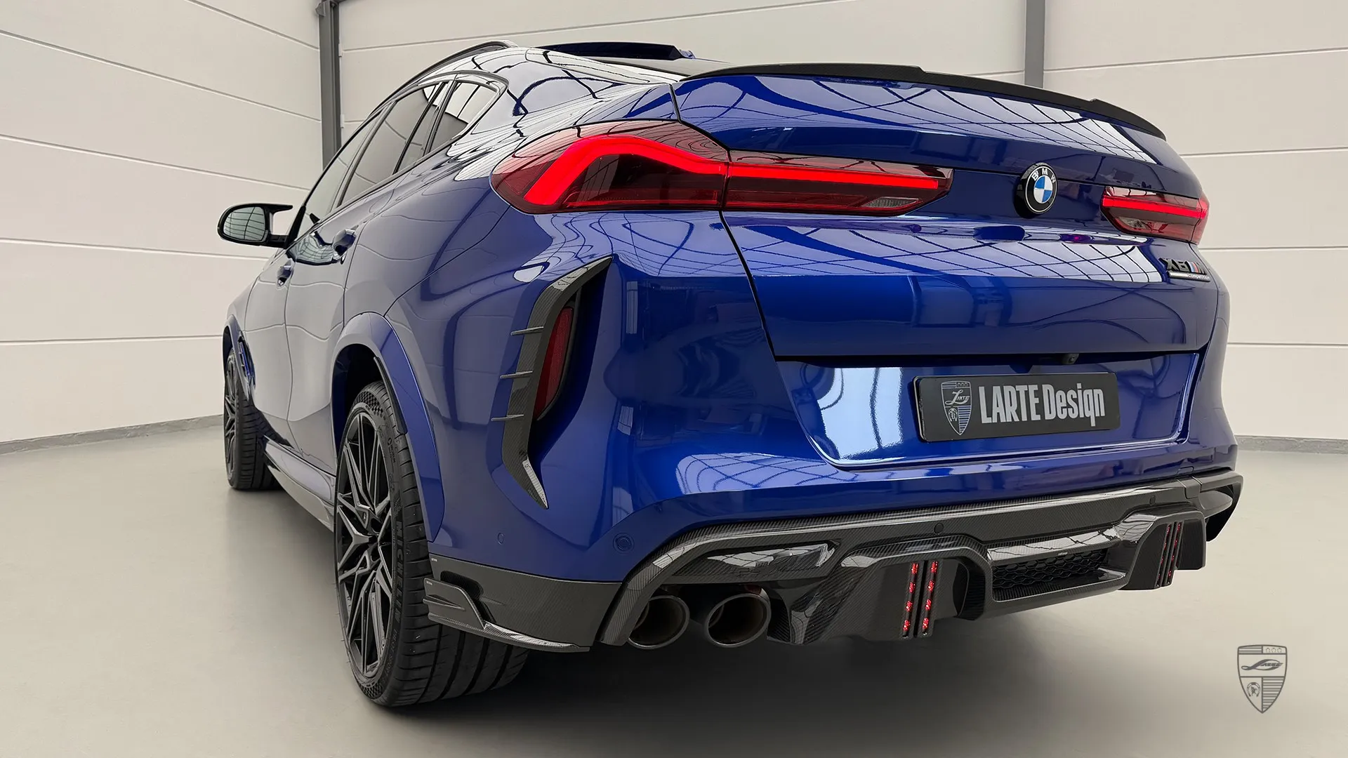 2026 Luxury SUV BMW X6M Competition F96 LCI with carbon rear diffuser and aggressive style