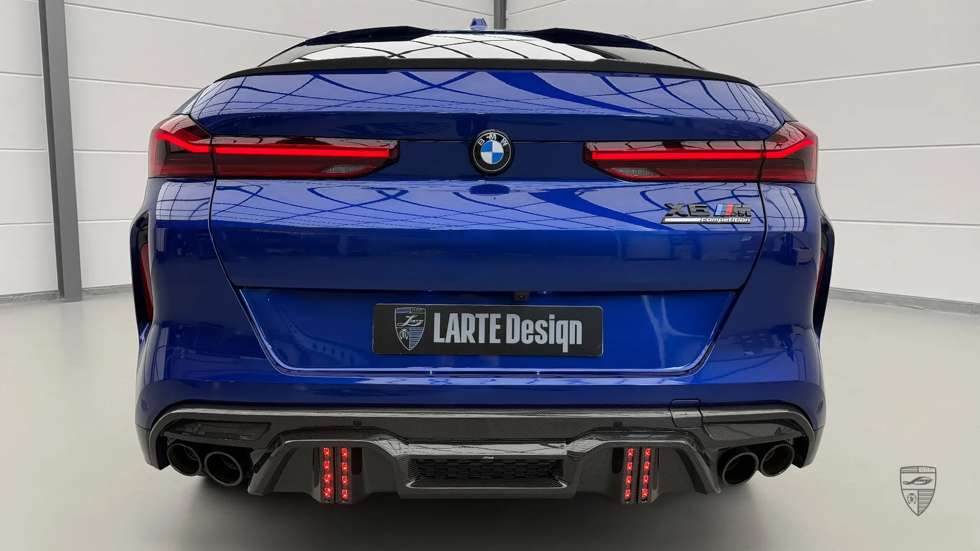 BMW X6M F96 LCI Facelift with Marina Blue Bay paint and appearance package: brutal look SUV upgrade