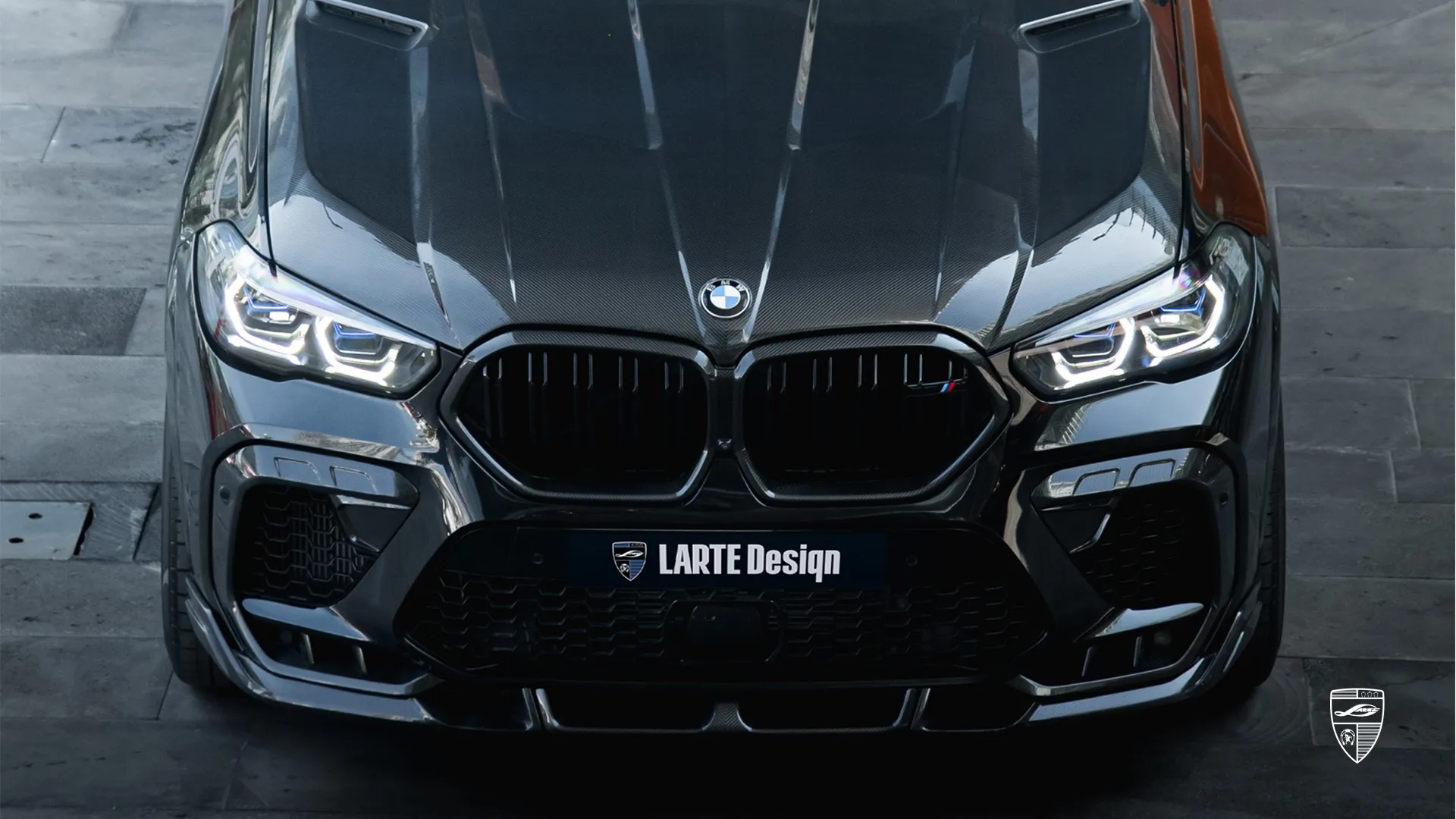 VIP-BMW X6M in Graphitgrau mit Brutalo-Look VIP-BMW X6M Competition – Graphitgrauer SUV mit Carbon-Details und brutalem Auftritt