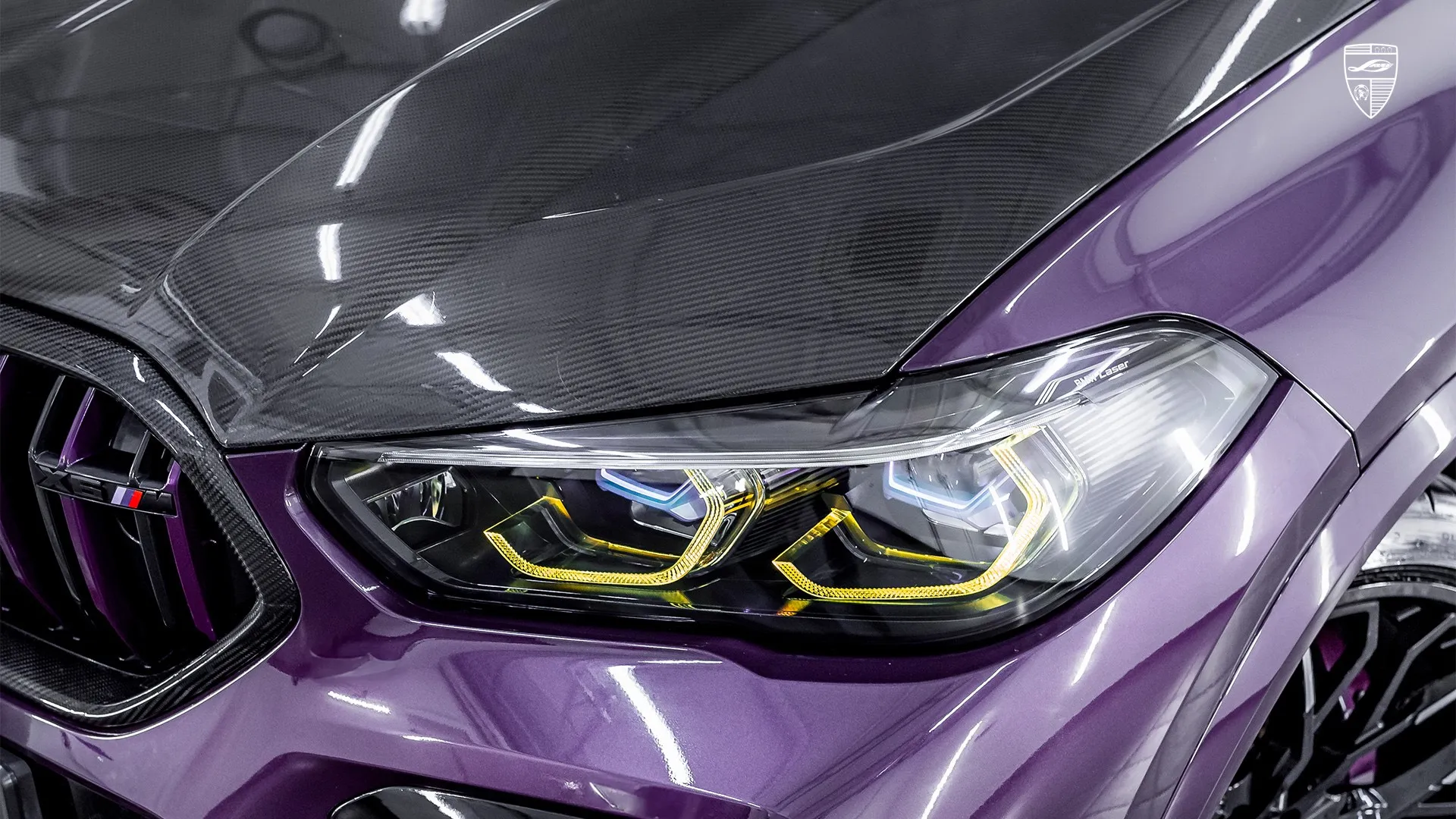 2023 X6M F96 Violet — bespoke luxury SUV with carbon elements and signature series styling