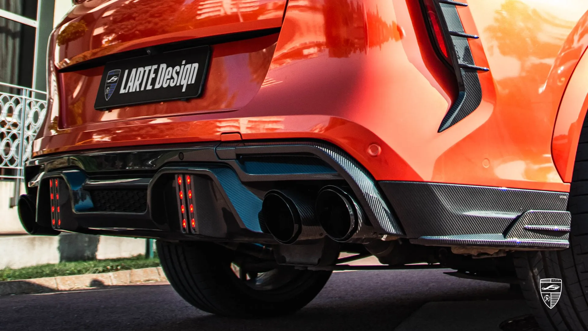 2023 BMW X6M F96 – Luxus-SUV mit oranger Folie und exklusivem Design