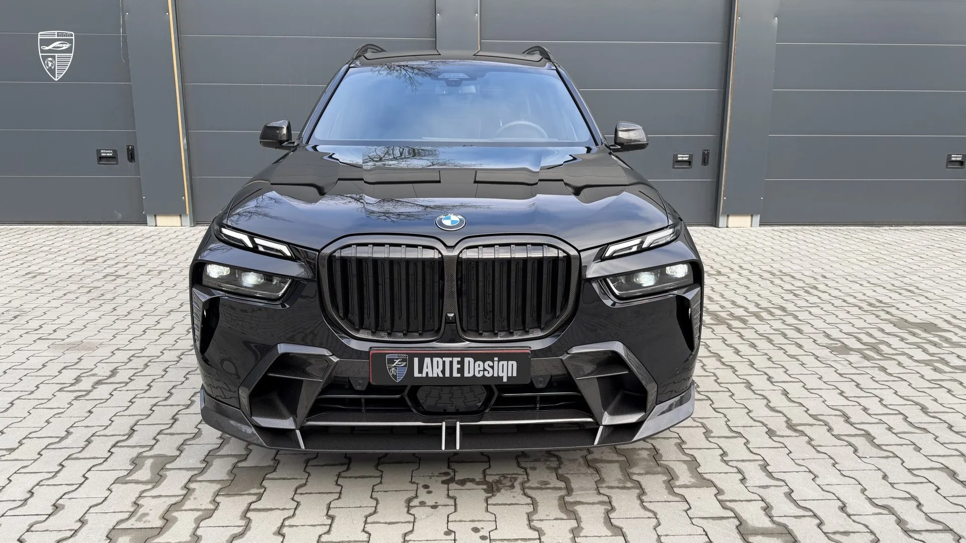 BMW X7 M60i high performance SUV with aerodynamic body components