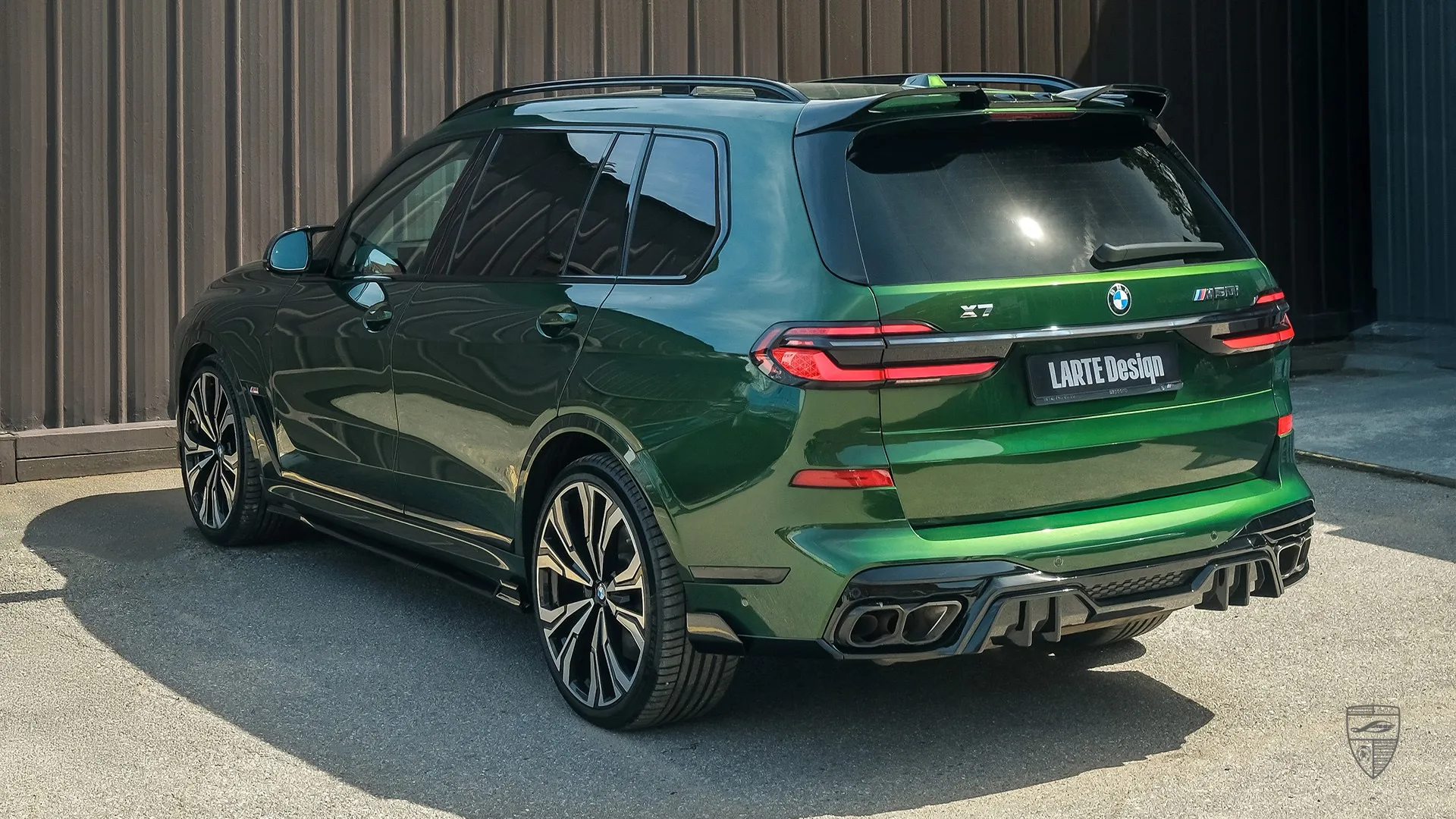 Einzigartiger British Green BMW X7 M60i aus London – aggressiver Look mit Bodykit