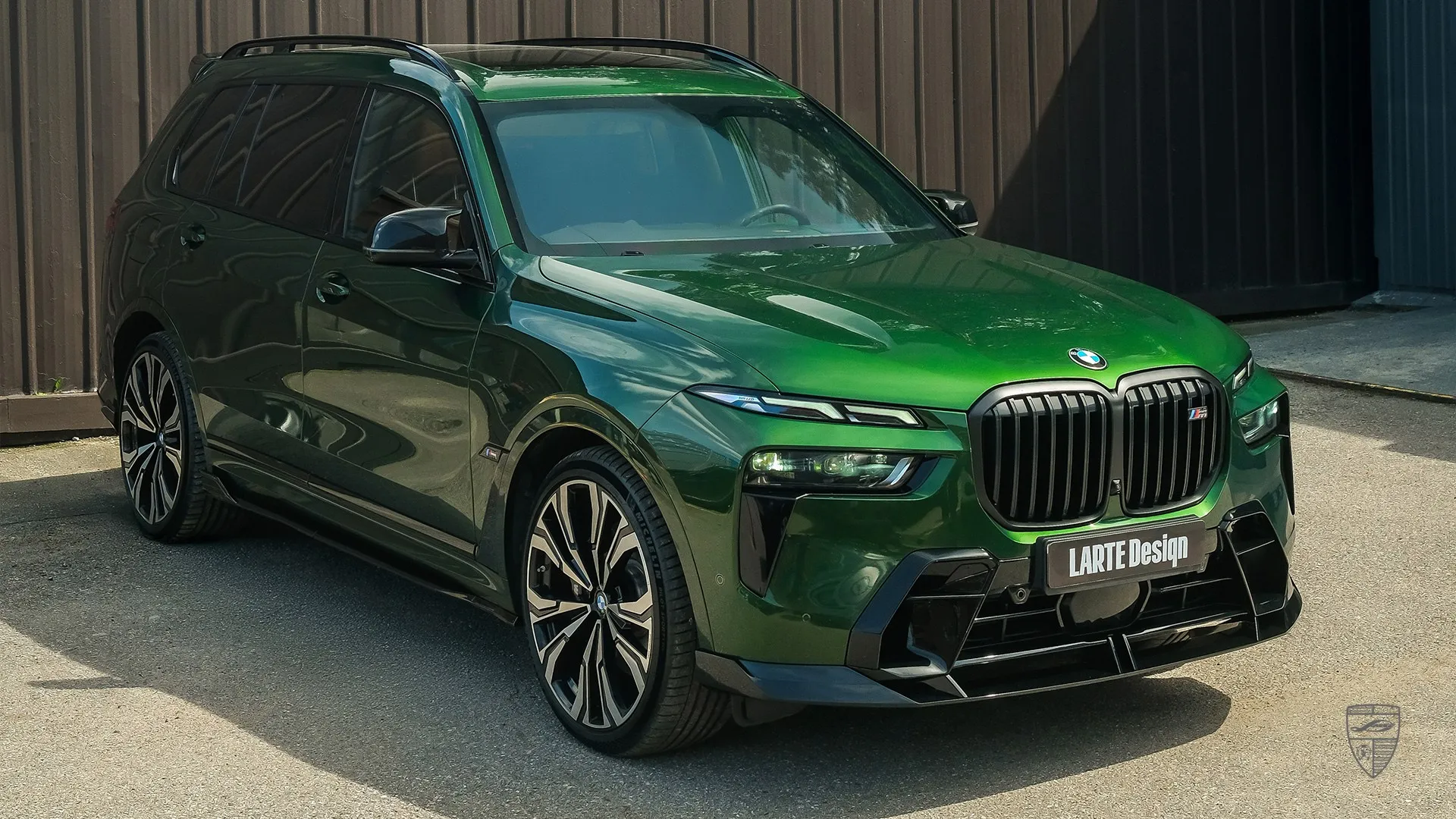 Custom BMW X7 M60i – British Green SUV mit Tuning-Kit und individuellem Design