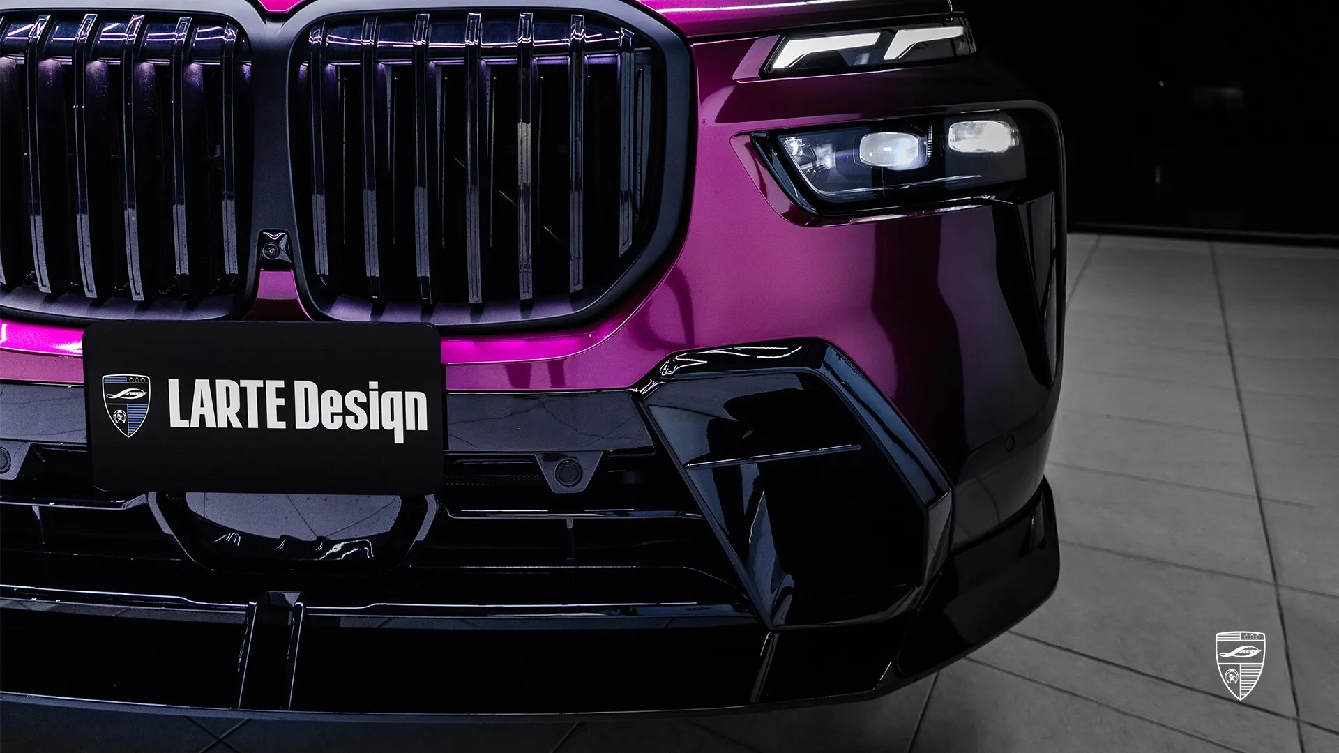 2026 BMW X7 M40d — Flaggschiff-SUV in Wildberry Juice 2026 BMW X7 G07 M40d — Flaggschiff-SUV in Wildberry Juice mit exklusivem Bodykit und starker Präsenz