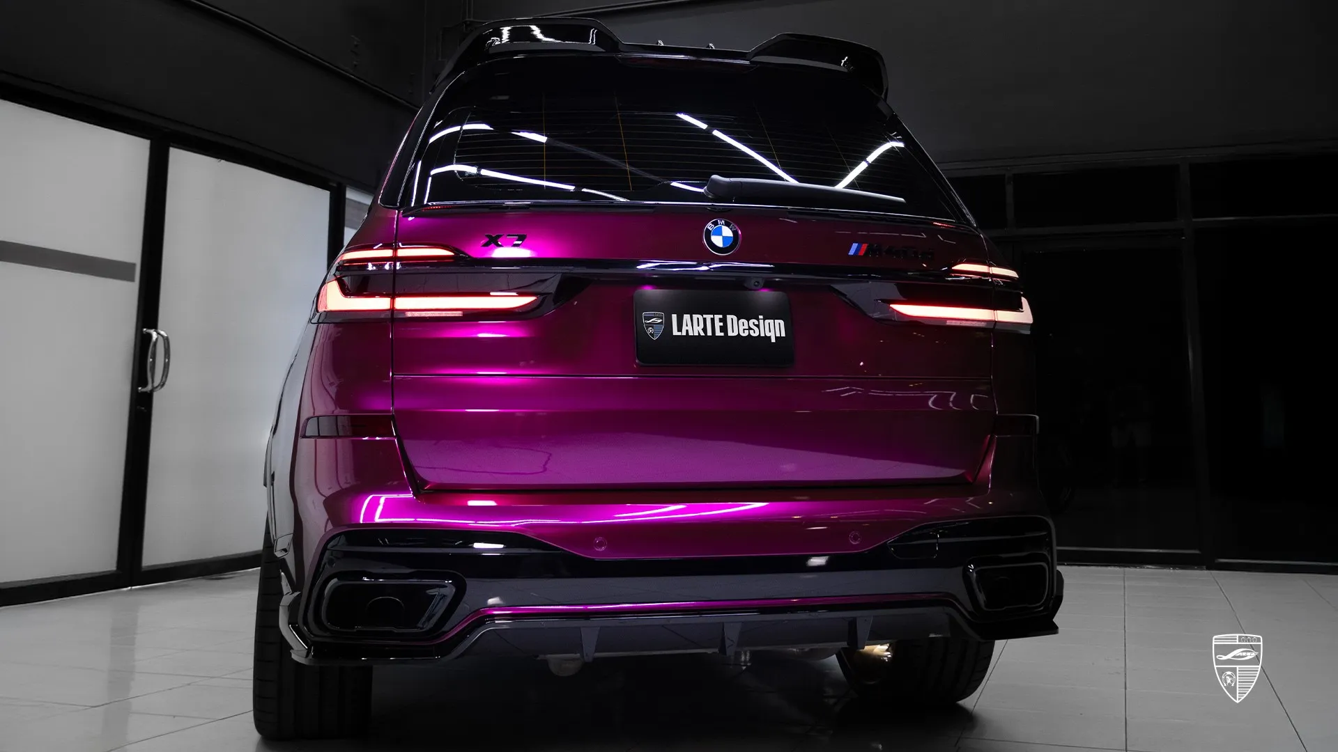 BMW X7 M40d in Wildberry — Aggressive 7-Seat SUV Wildberry Juice BMW X7 M40d — 7-seater SUV with body kit and aggressive appearance package