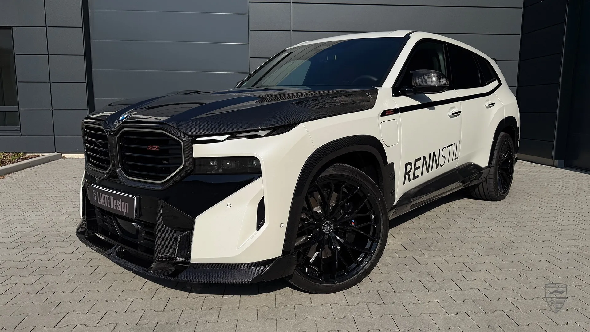 BMW XM tuning with custom SUV design and refined exterior modifications