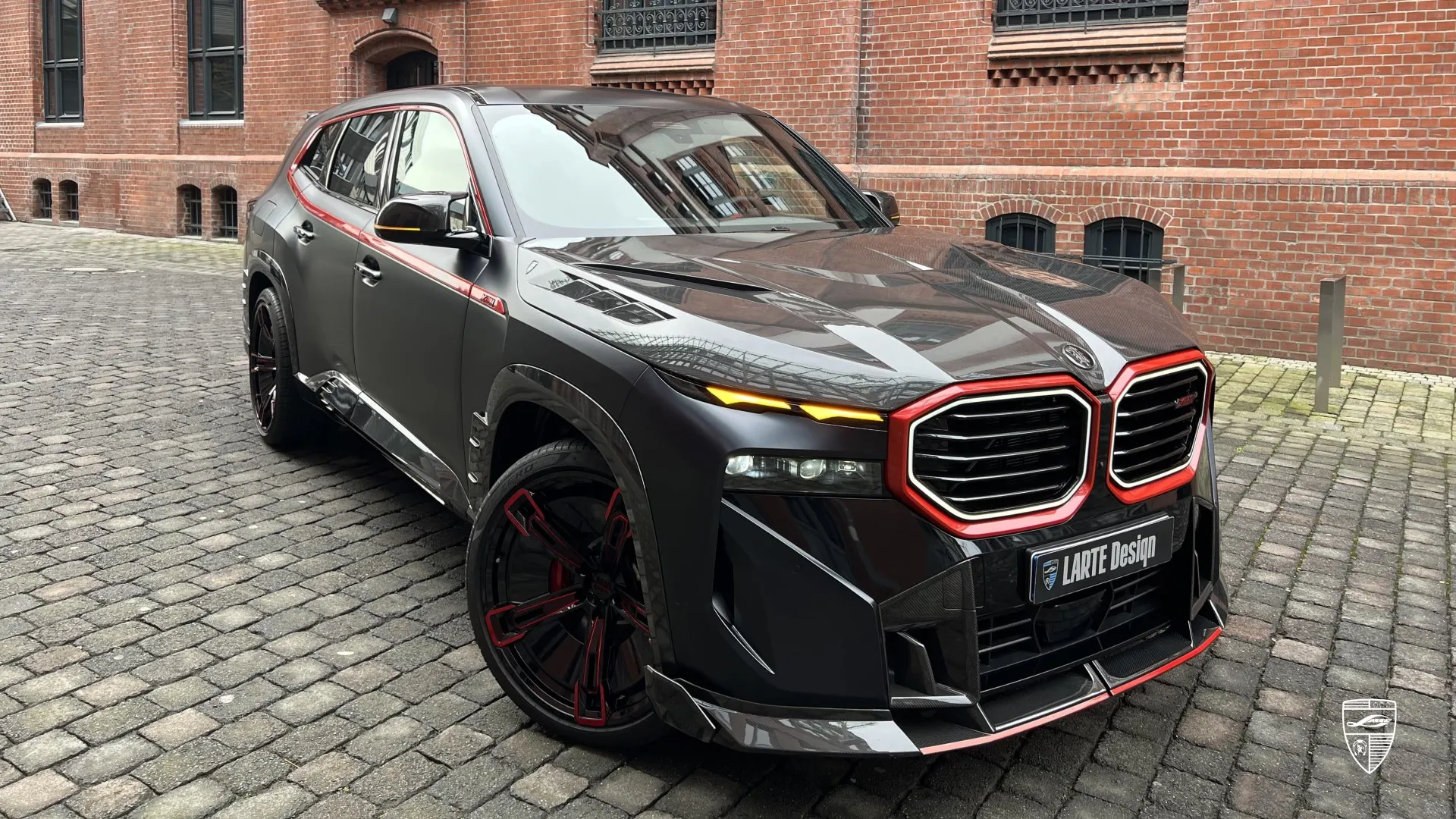 BMW XM Label Red – sportliches SUV in Saphirschwarz mit exklusivem Tuning BMW XM Label Red 2026 – sportlicher SUV in Saphirschwarz mit individuellem Luxusdesign