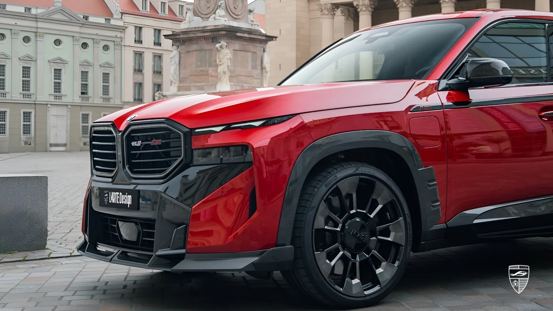 BMW XM G09 in Toronto Red – Maßgeschneidertes Luxus-SUV mit einzigartigem Exterieur 2026 BMW XM G09 in Toronto Red — Luxus-SUV mit einzigartigem Exterieur und brutalem Design