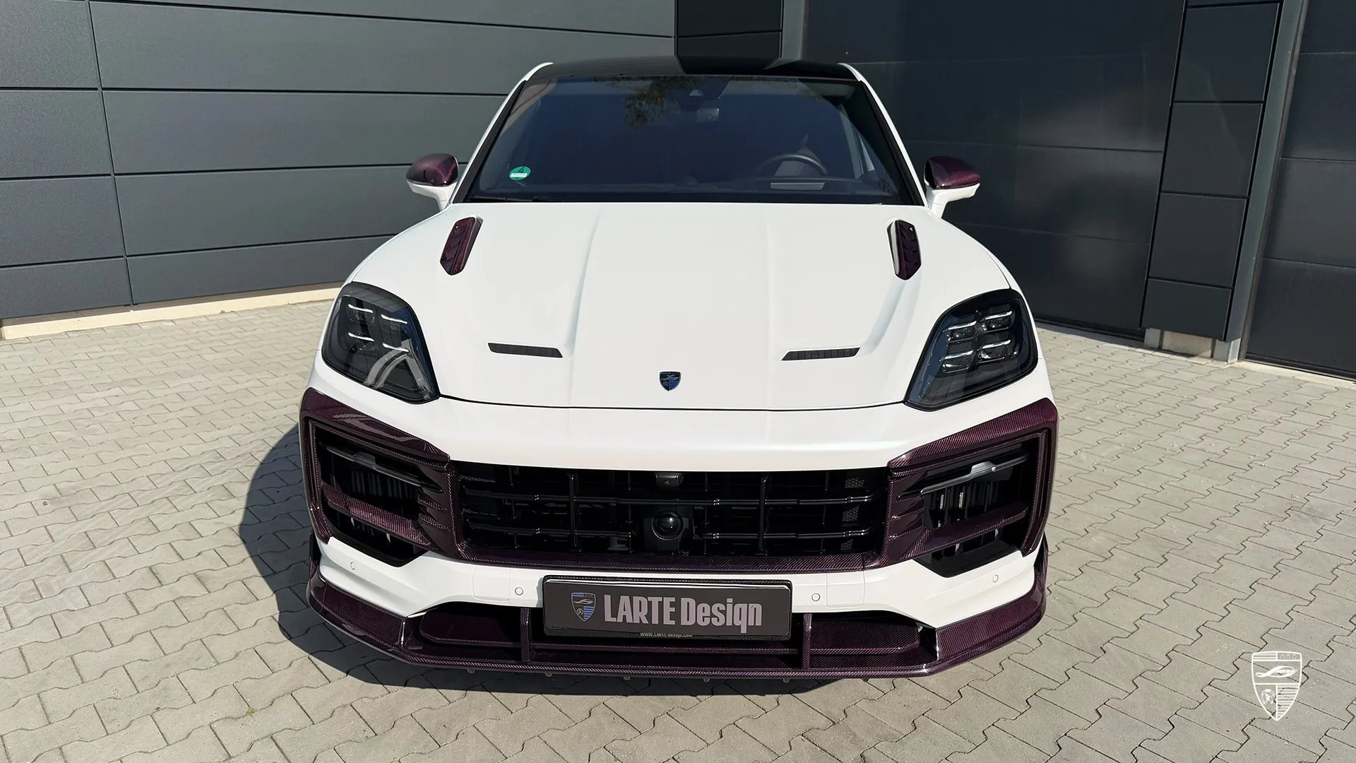 2025 Porsche Cayenne Coupe exterior with premium body kit styling and modified design