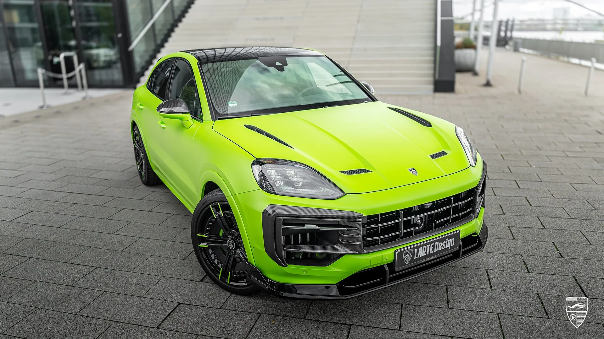 Green Apple Cayenne S Coupe in Düsseldorf, Hyatt – perfektioniertes Tuning mit Sonderkit