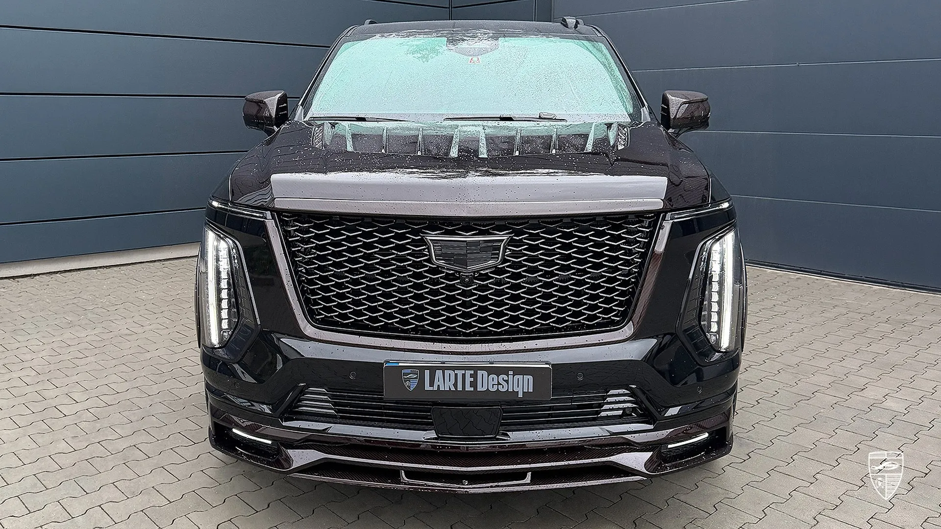 2026 Cadillac Escalade Luxus-Upgrade mit markantem Frontdesign und hochwertigem Exterieur-Styling