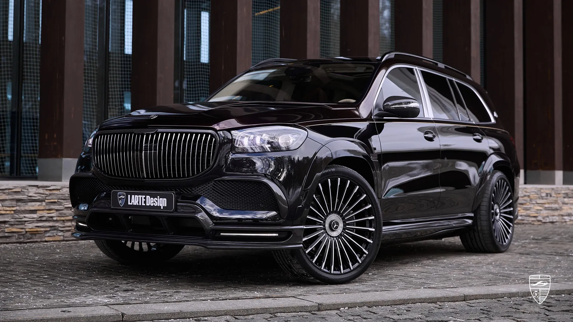 Mercedes-Maybach GLS 600 SUV with premium modified design and elegant styling