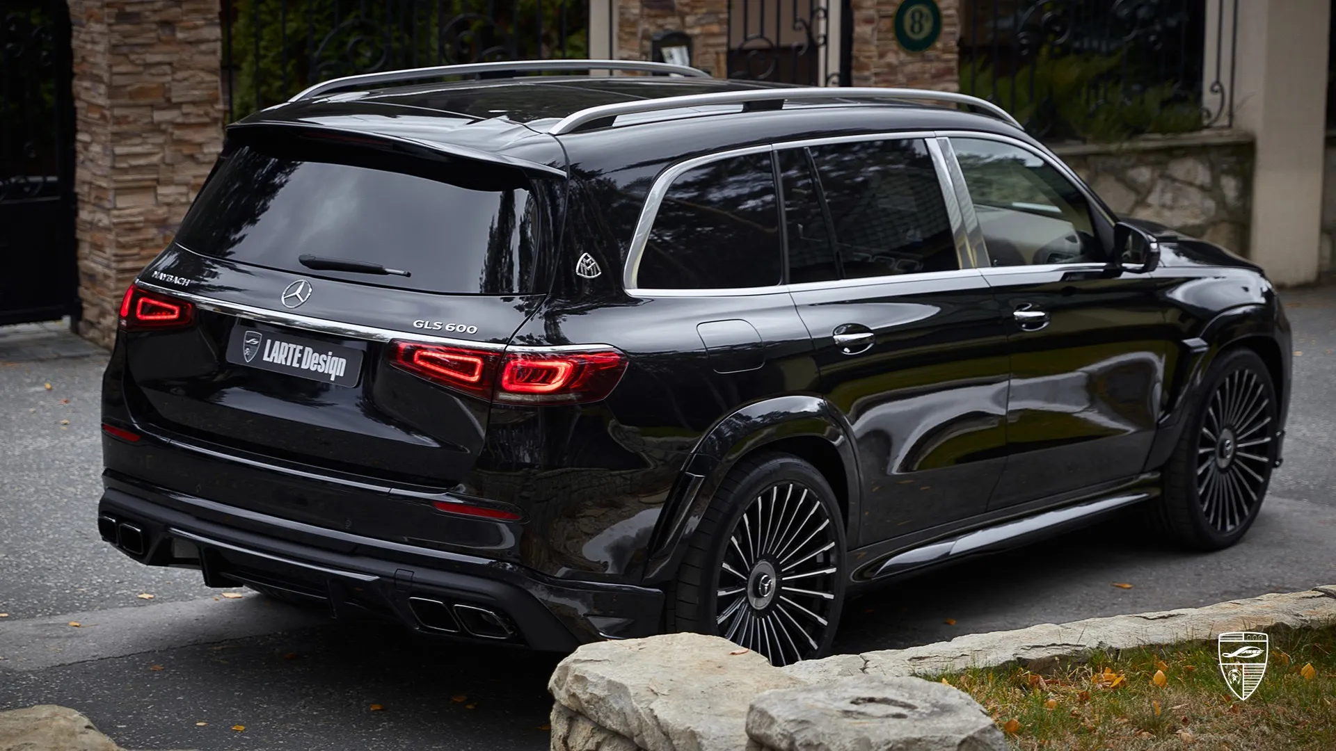 GLS Maybach tuning — Obsidian Black SUV with handcrafted luxury elements and elite appearance