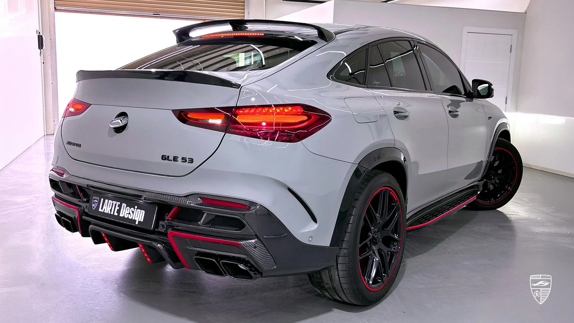 53 GLE Coupe Facelift sporty SUV profile featuring aerodynamic body kit upgrades