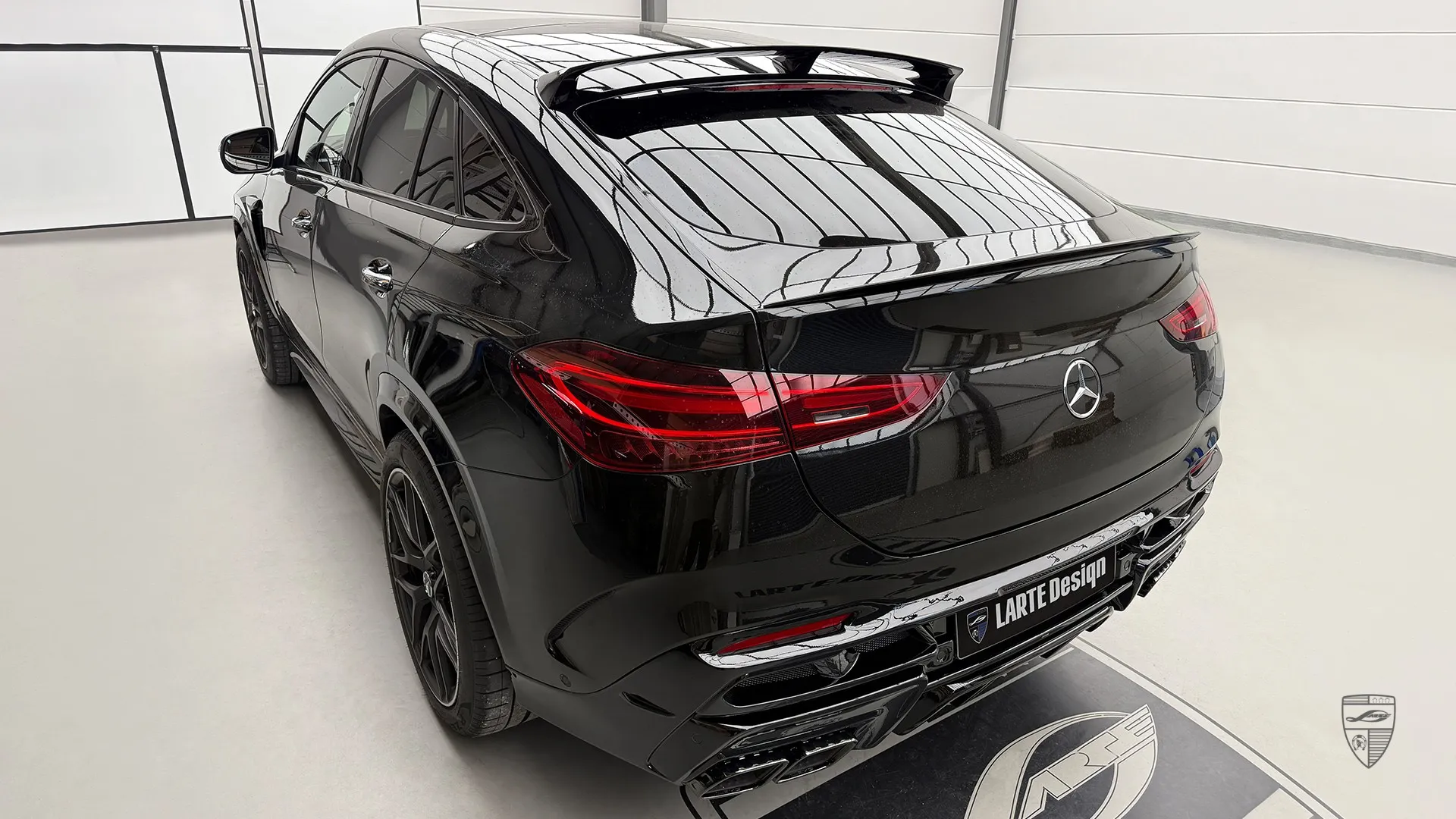 Black Mercedes GLE Coupe 2024 facelift luxury SUV